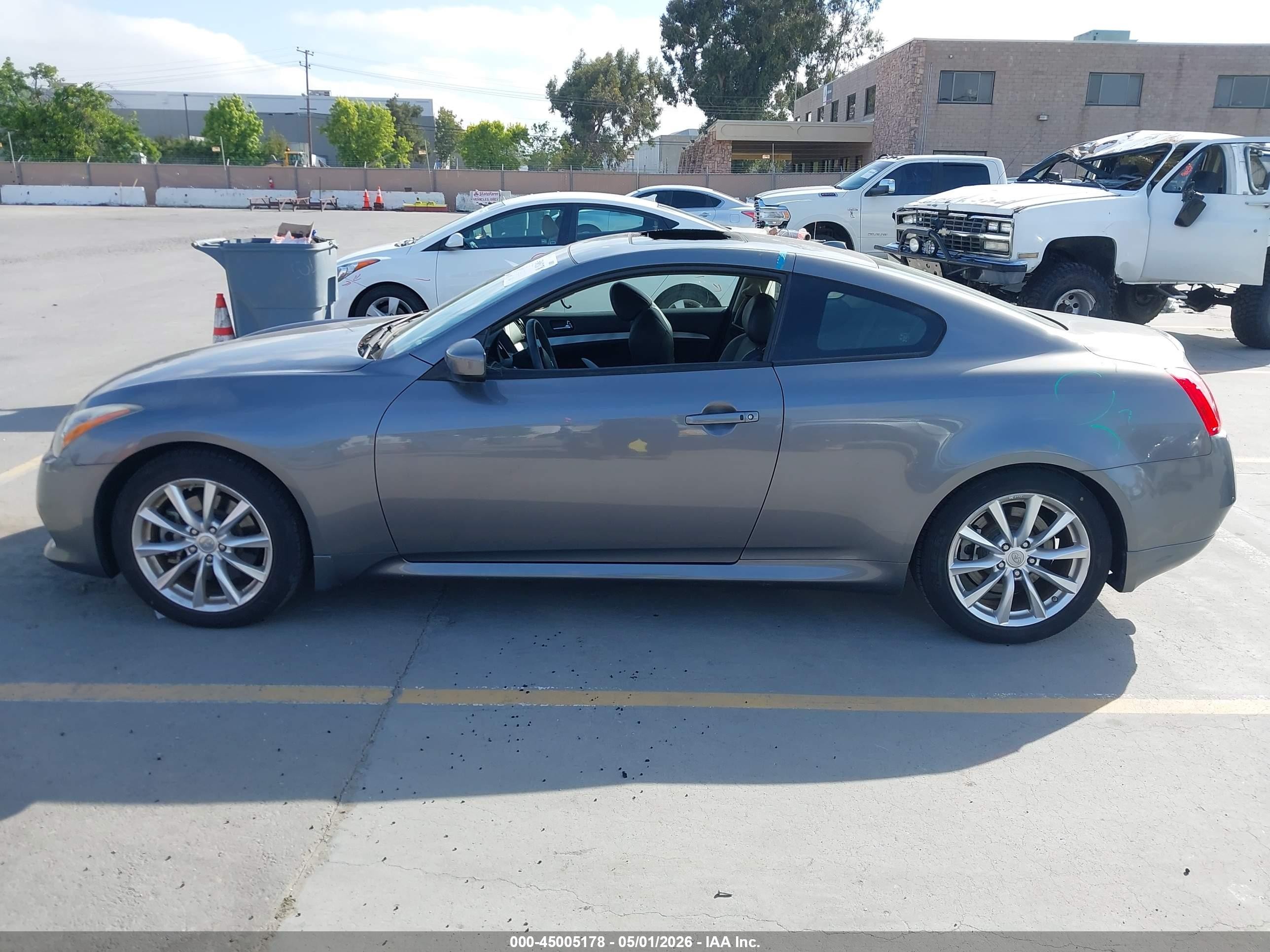 2013 Infiniti G37 Journey Серый vin: JN1CV6EK8DM920701