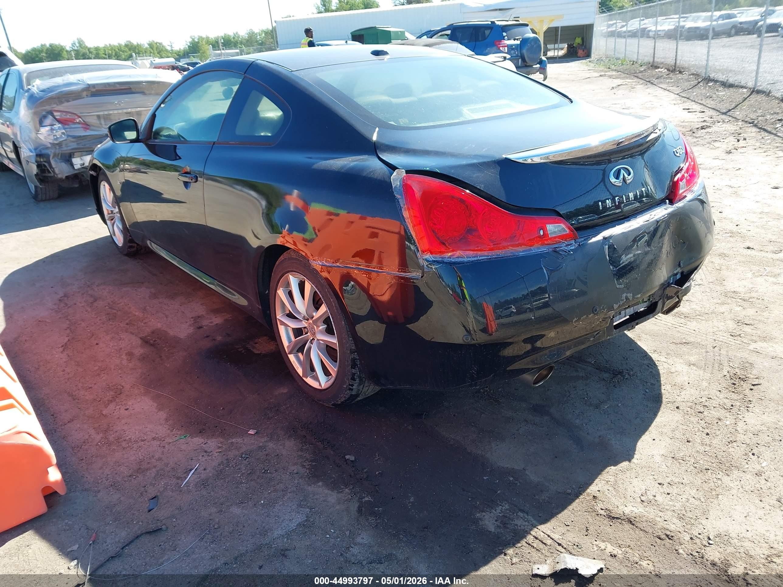 2014 Infiniti Q60 Journey Черный vin: JN1CV6EK8EM110745