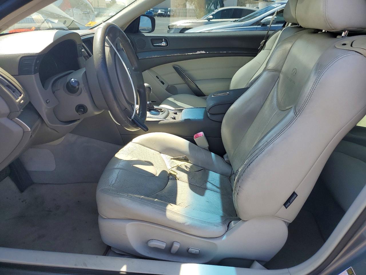 2011 Infiniti G37 Coupe Base Silver vin: JN1CV6EKXBM211569