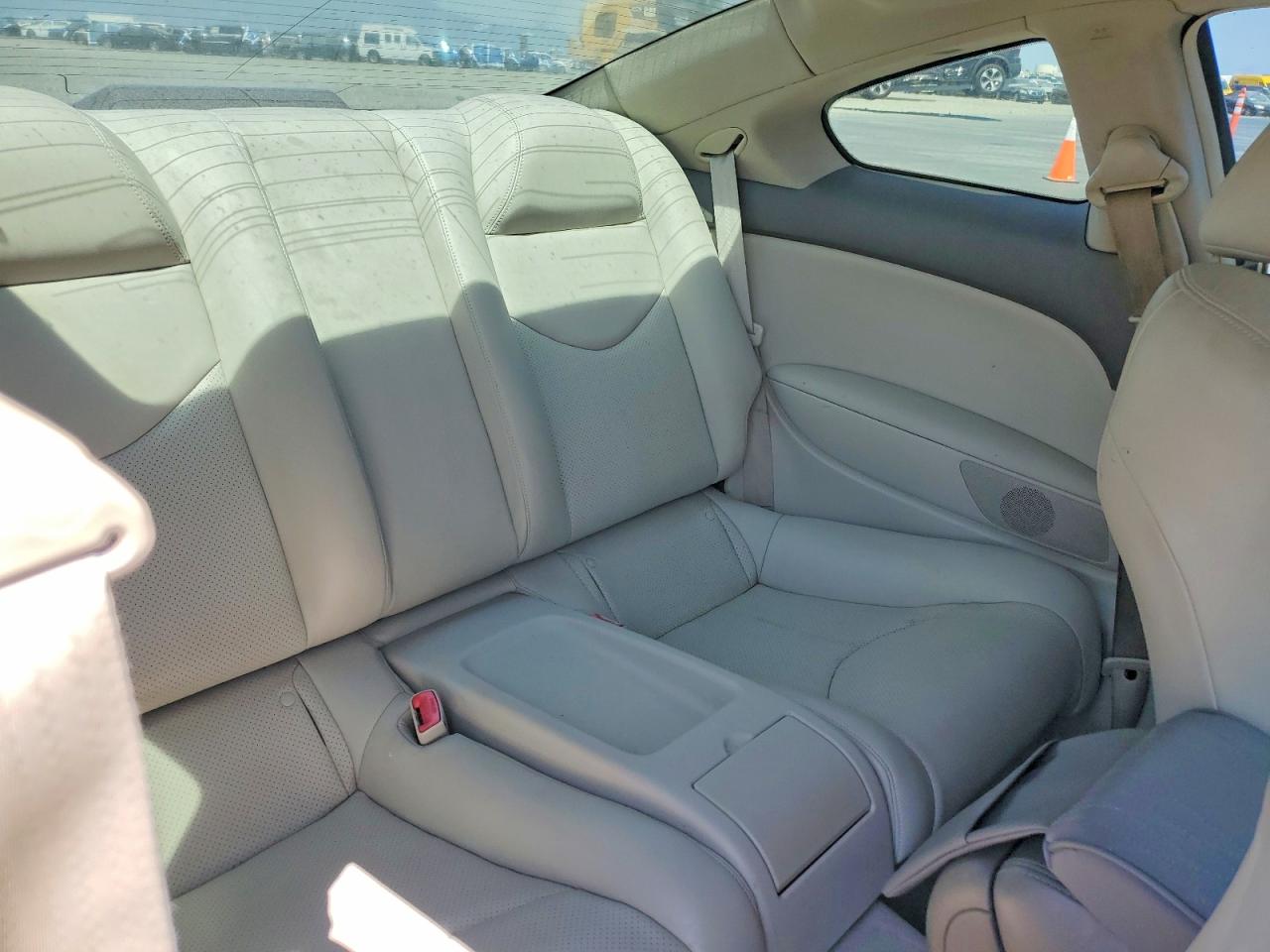 2011 Infiniti G37 Coupe Base Silver vin: JN1CV6EKXBM211569