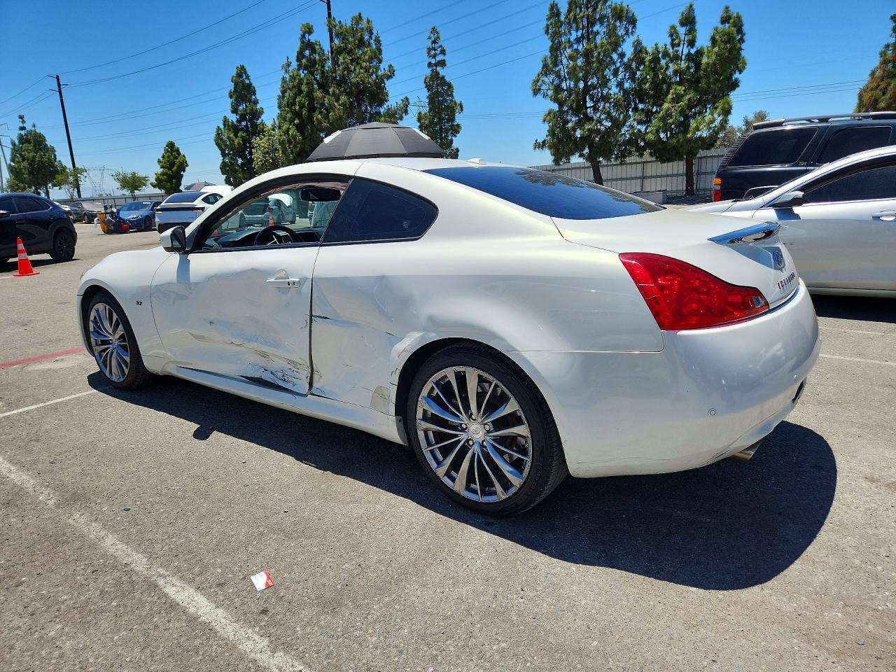 2011 Infiniti G37 Coupe Base White vin: JN1CV6EKXBM212852