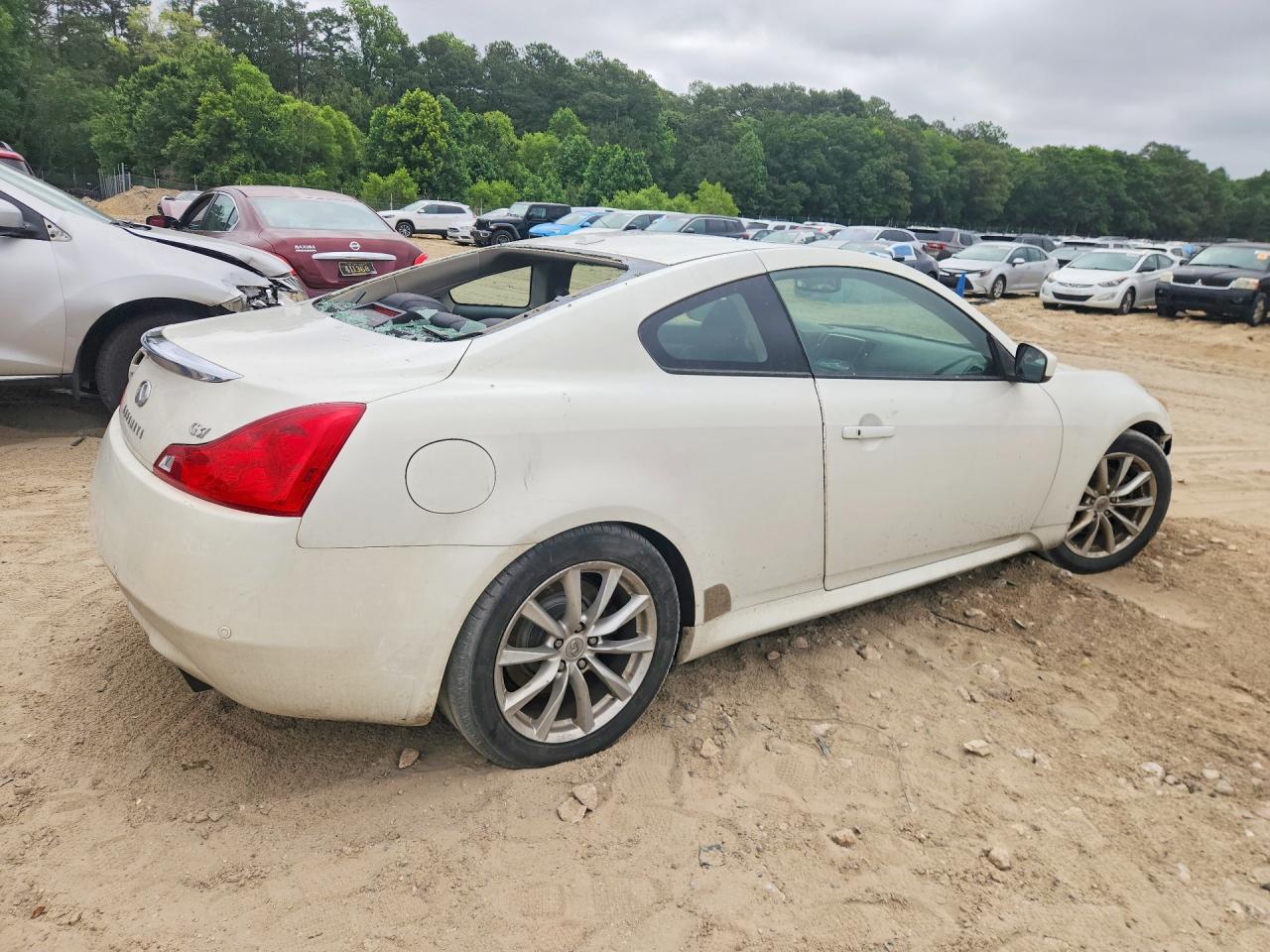 2012 Infiniti G37 Coupe Base White vin: JN1CV6EKXCM422546