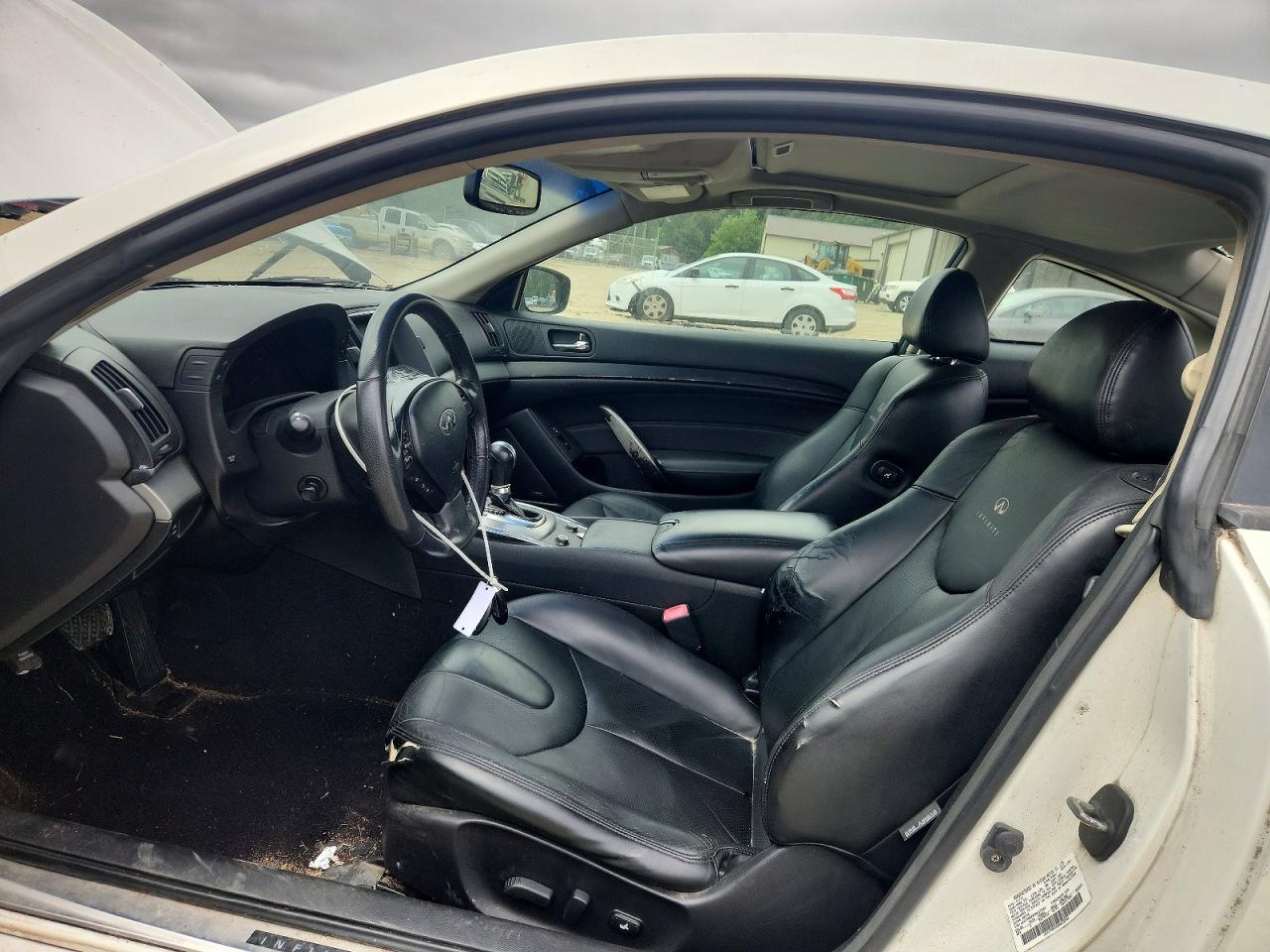 2012 Infiniti G37 Coupe Base White vin: JN1CV6EKXCM422546