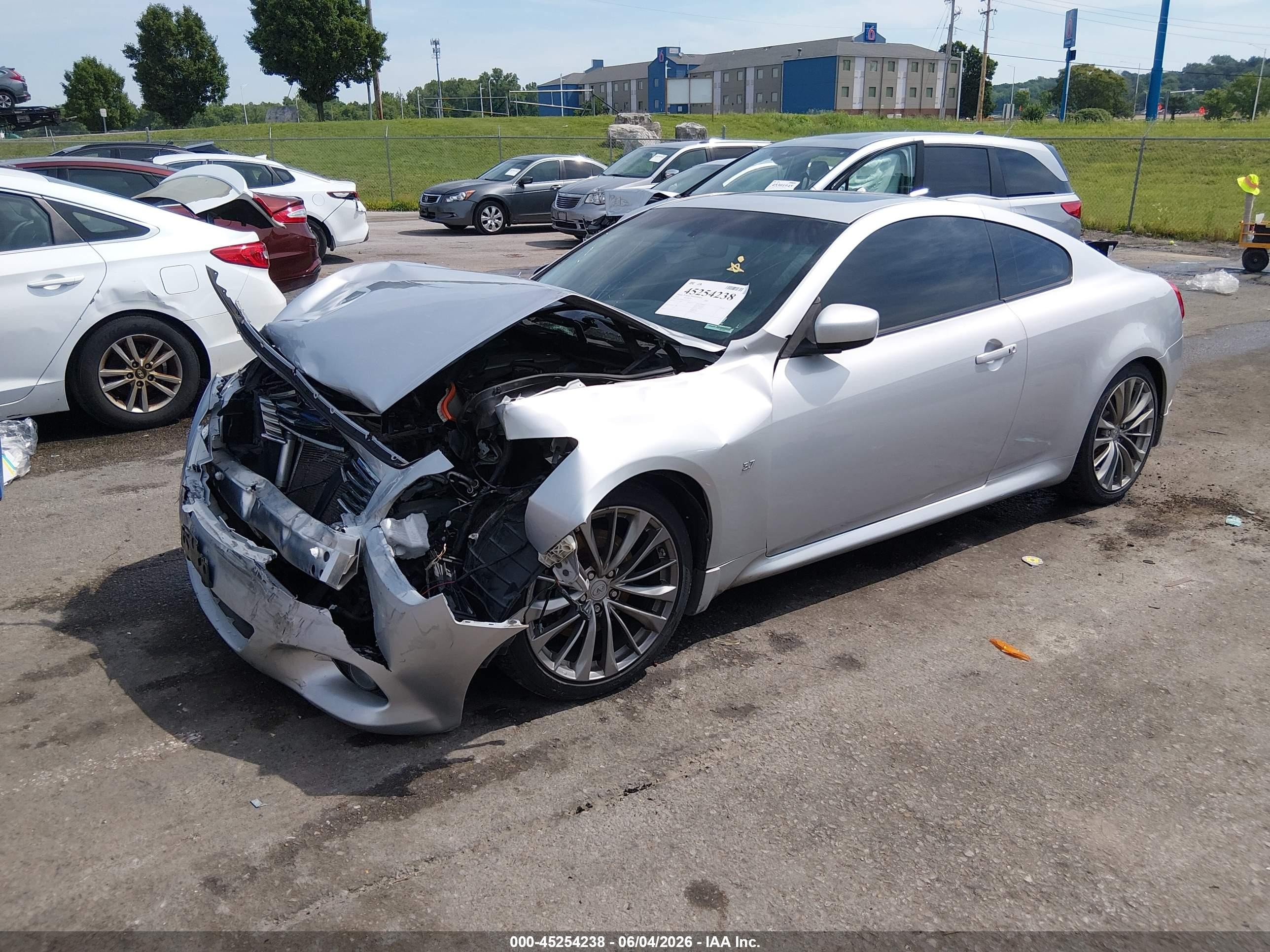 2014 Infiniti Q60 Journey/sport Silver vin: JN1CV6EKXEM113131