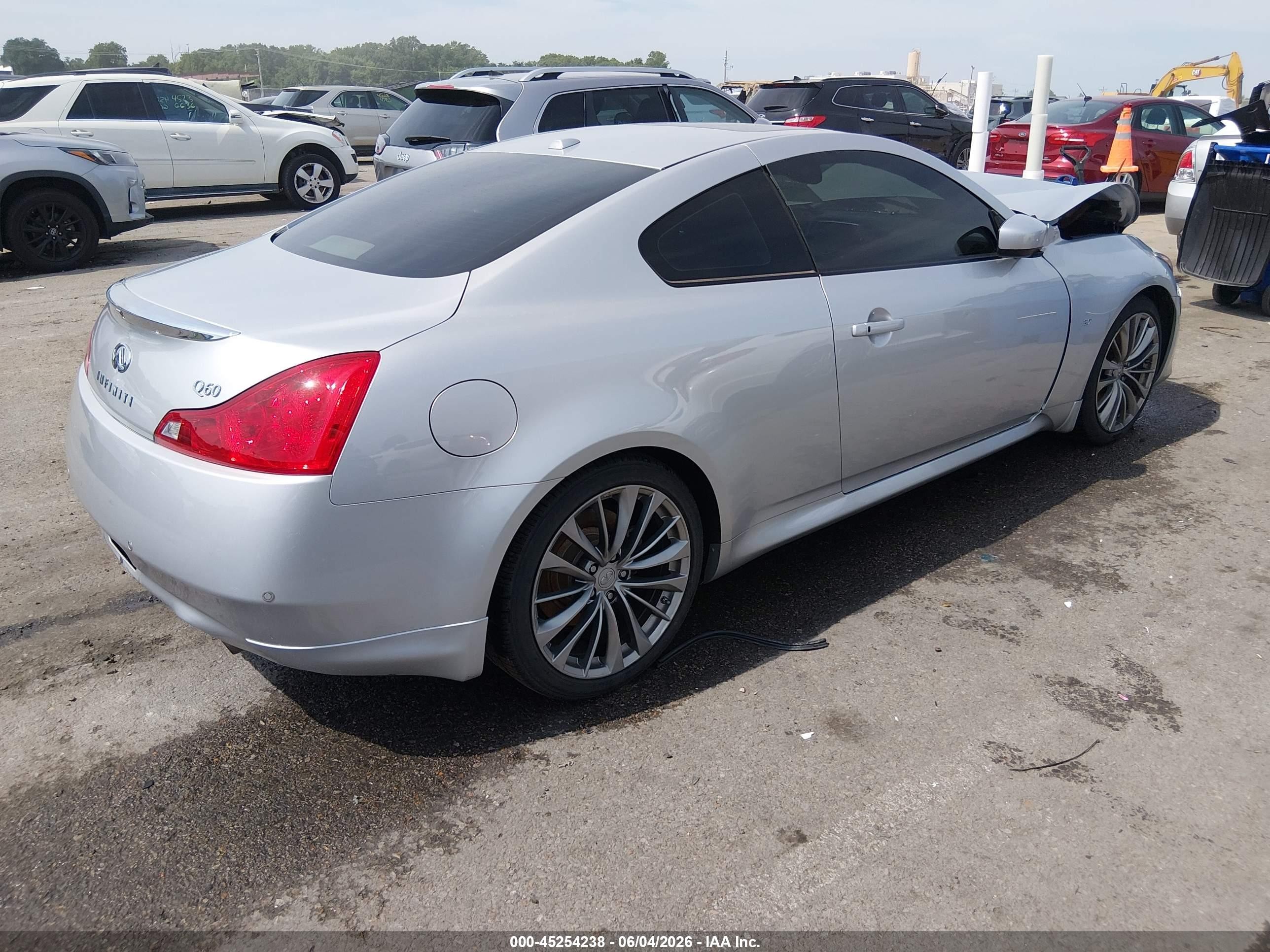 2014 Infiniti Q60 Journey/sport Silver vin: JN1CV6EKXEM113131