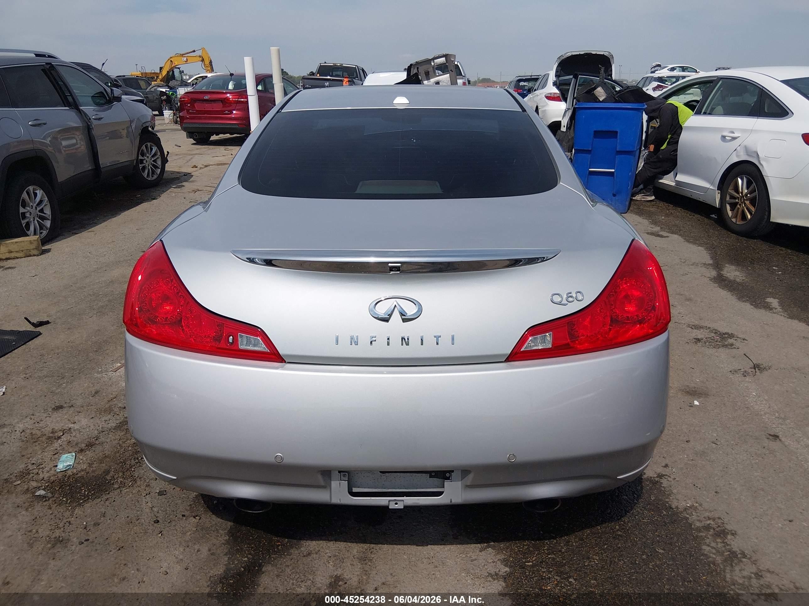 2014 Infiniti Q60 Journey/sport Silver vin: JN1CV6EKXEM113131