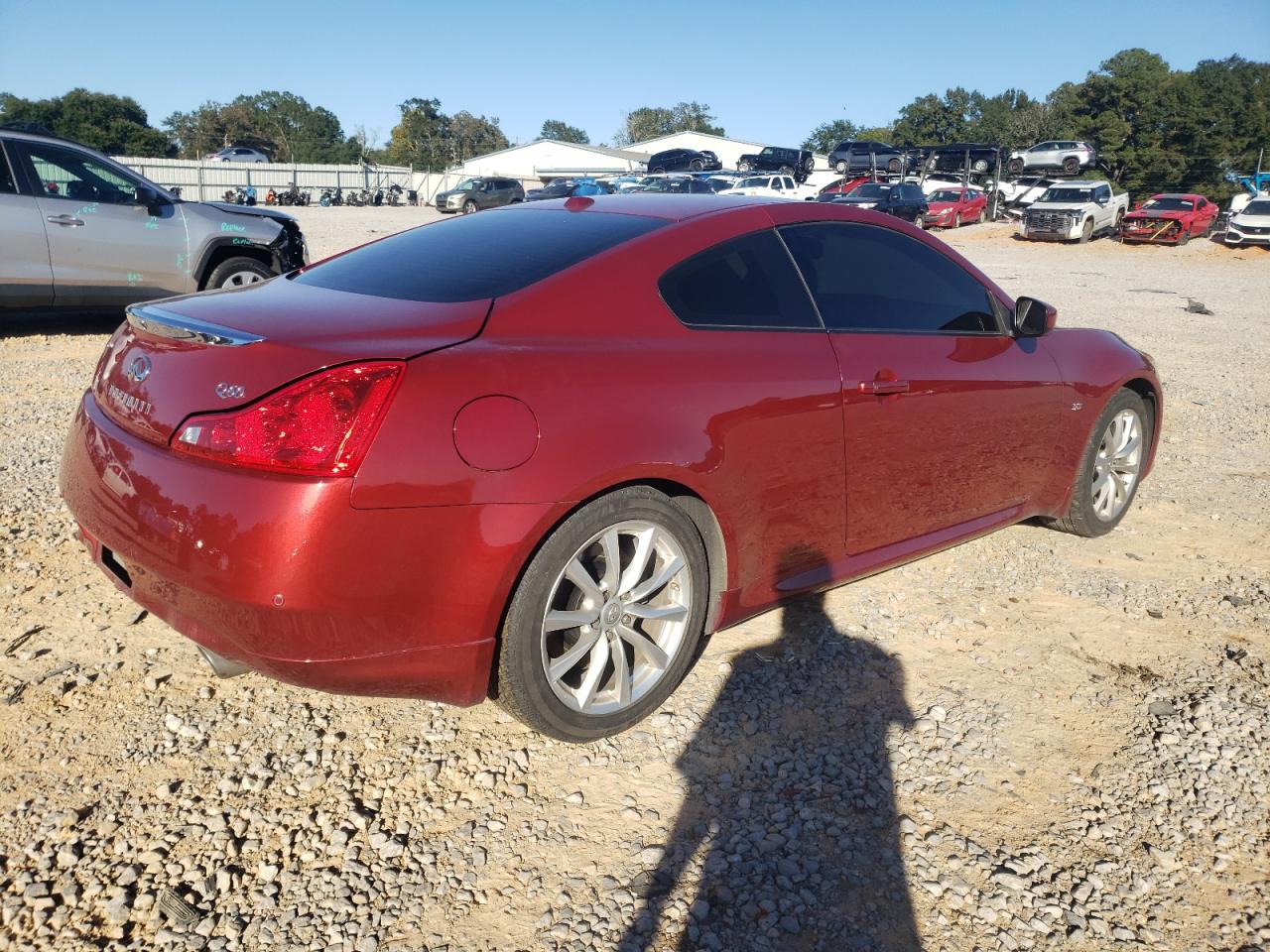 2015 Infiniti Q60 Journey Красный vin: JN1CV6EKXFM870984