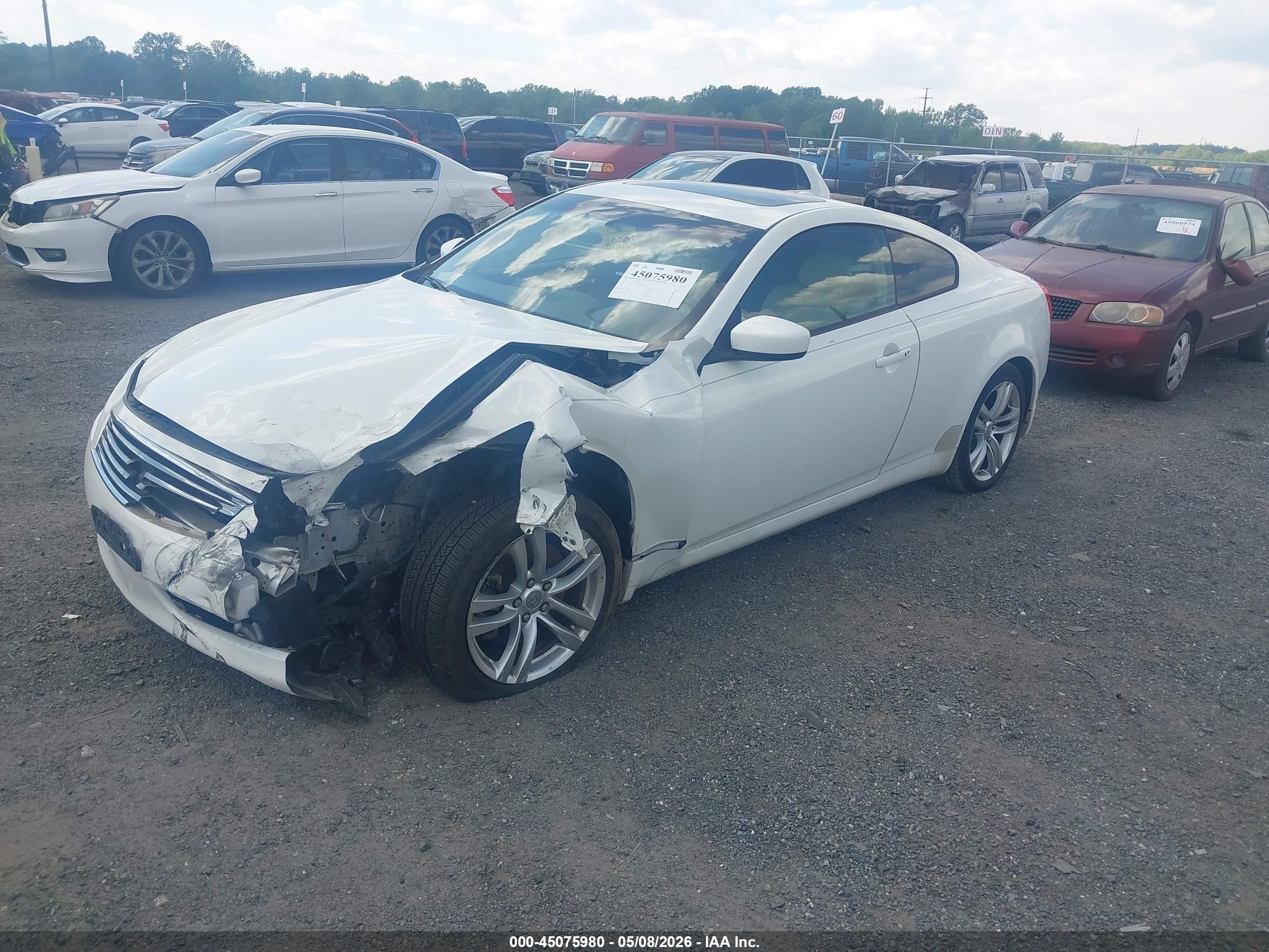 2010 Infiniti G37x   Cream vin: JN1CV6EL0AM151969