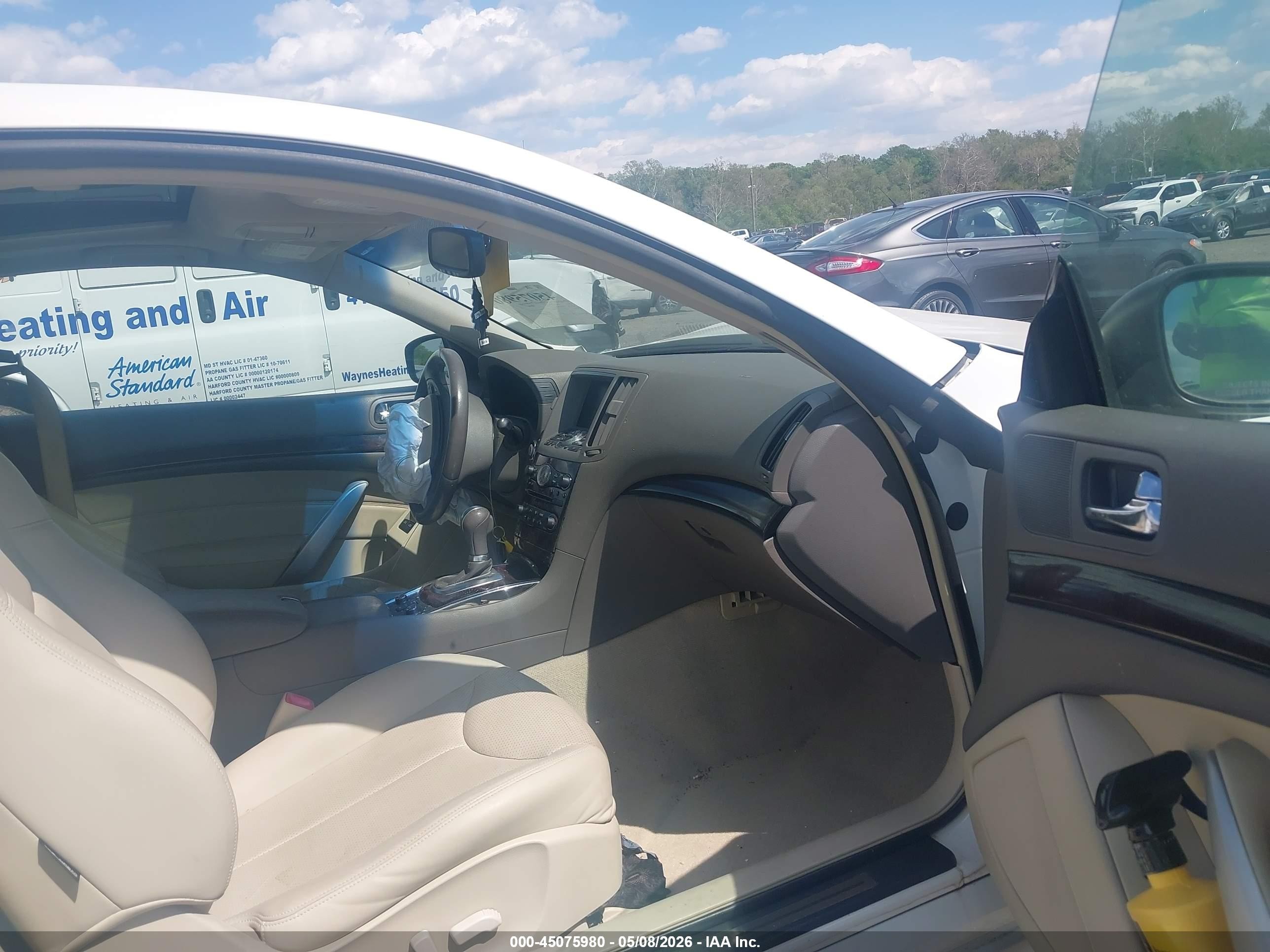2010 Infiniti G37x   Cream vin: JN1CV6EL0AM151969
