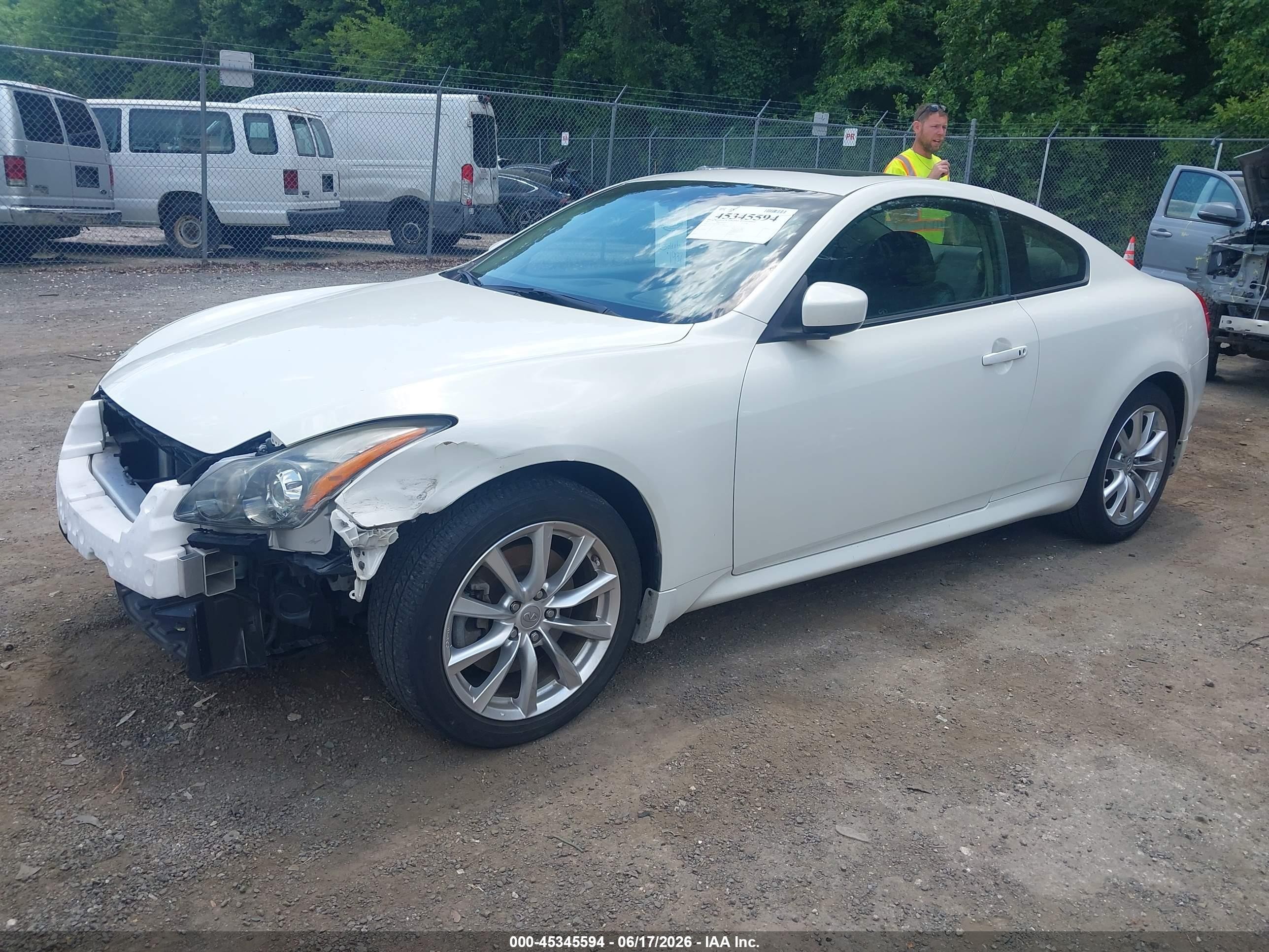 2012 Infiniti G37x   White vin: JN1CV6EL0CM471960