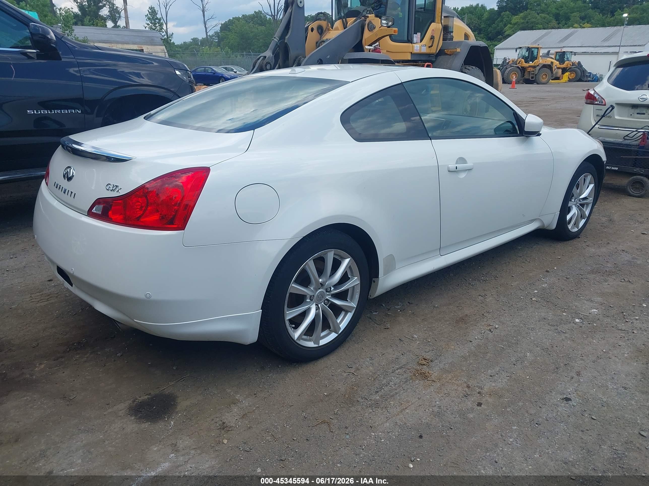 2012 Infiniti G37x   White vin: JN1CV6EL0CM471960