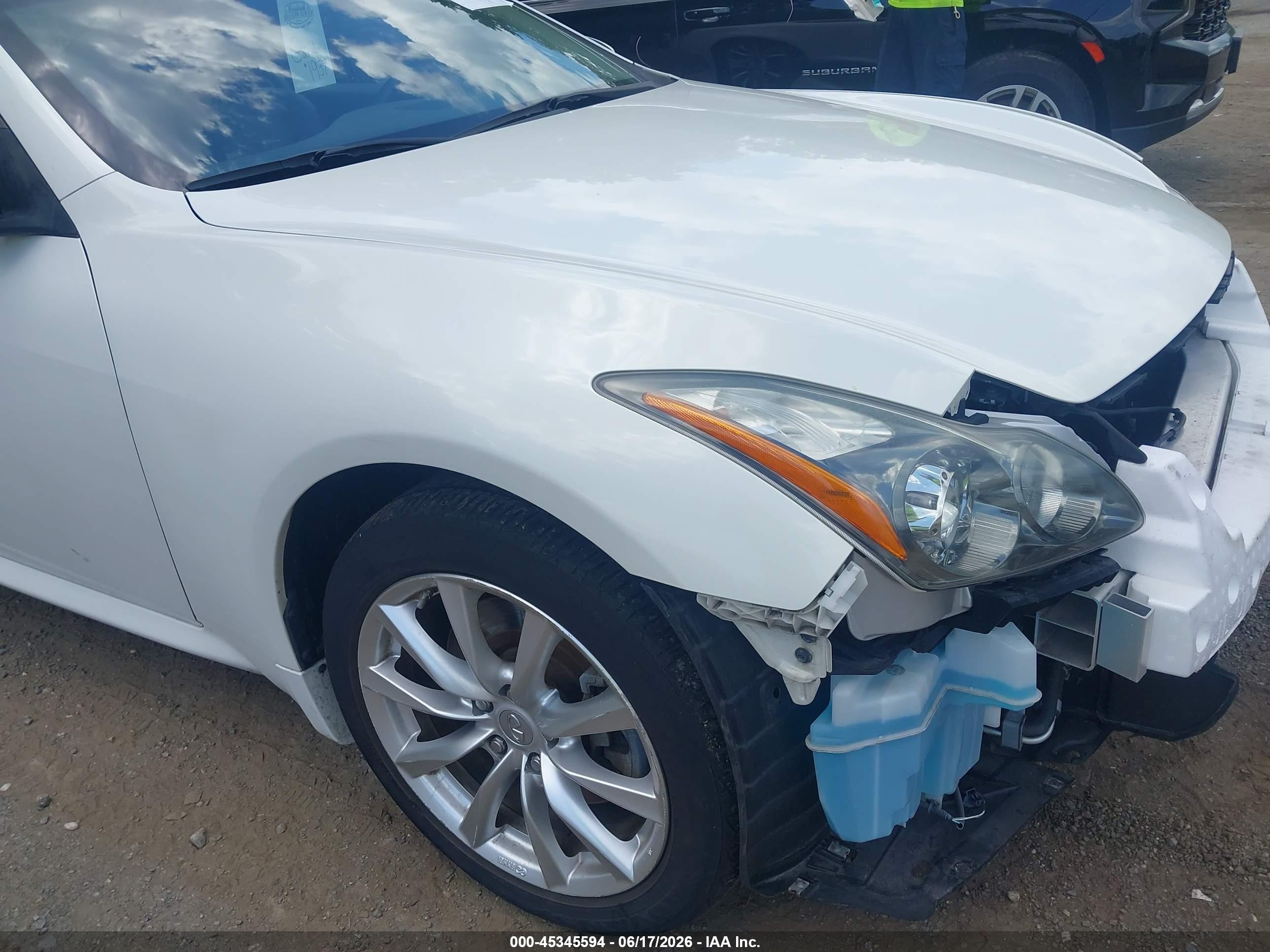 2012 Infiniti G37x   White vin: JN1CV6EL0CM471960