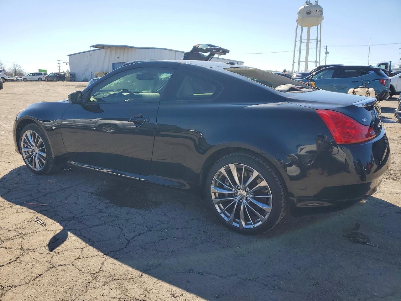 2015 Infiniti Q60 Coupe Base Черный vin: JN1CV6EL1FM890467