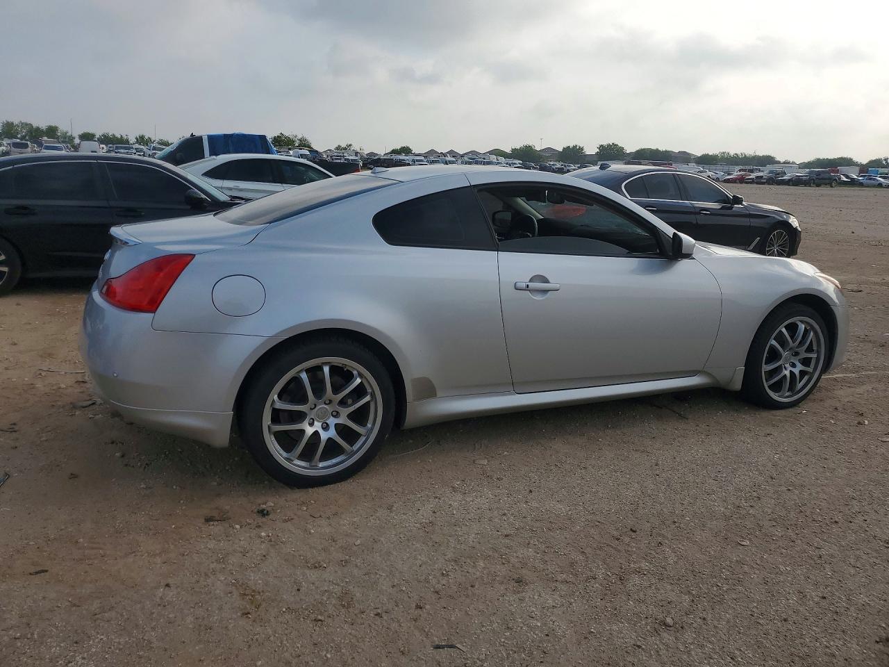 2013 Infiniti G37 Coupe X Серебряный vin: JN1CV6EL2DM981745