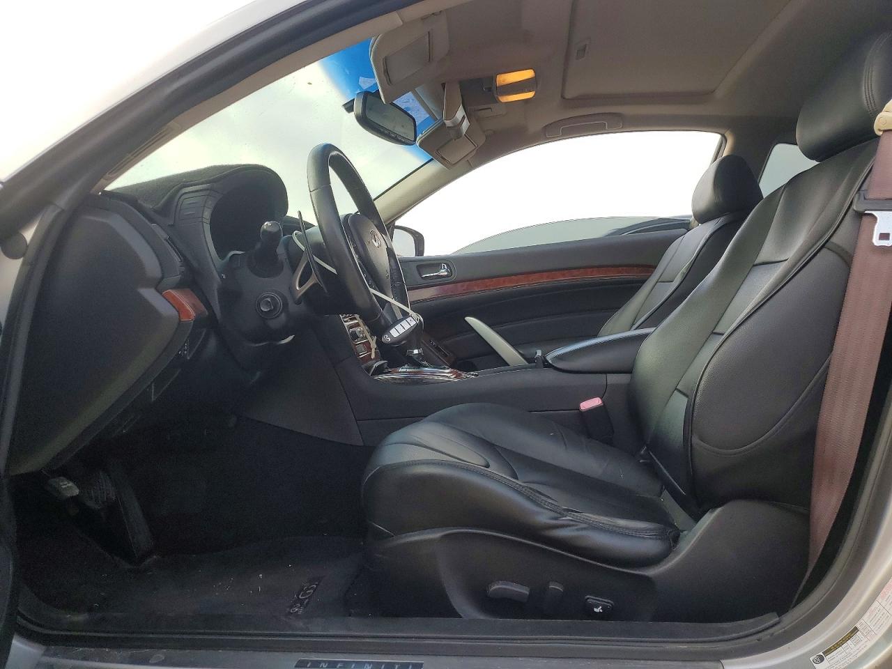 2013 Infiniti G37 Coupe X Серебряный vin: JN1CV6EL2DM981745