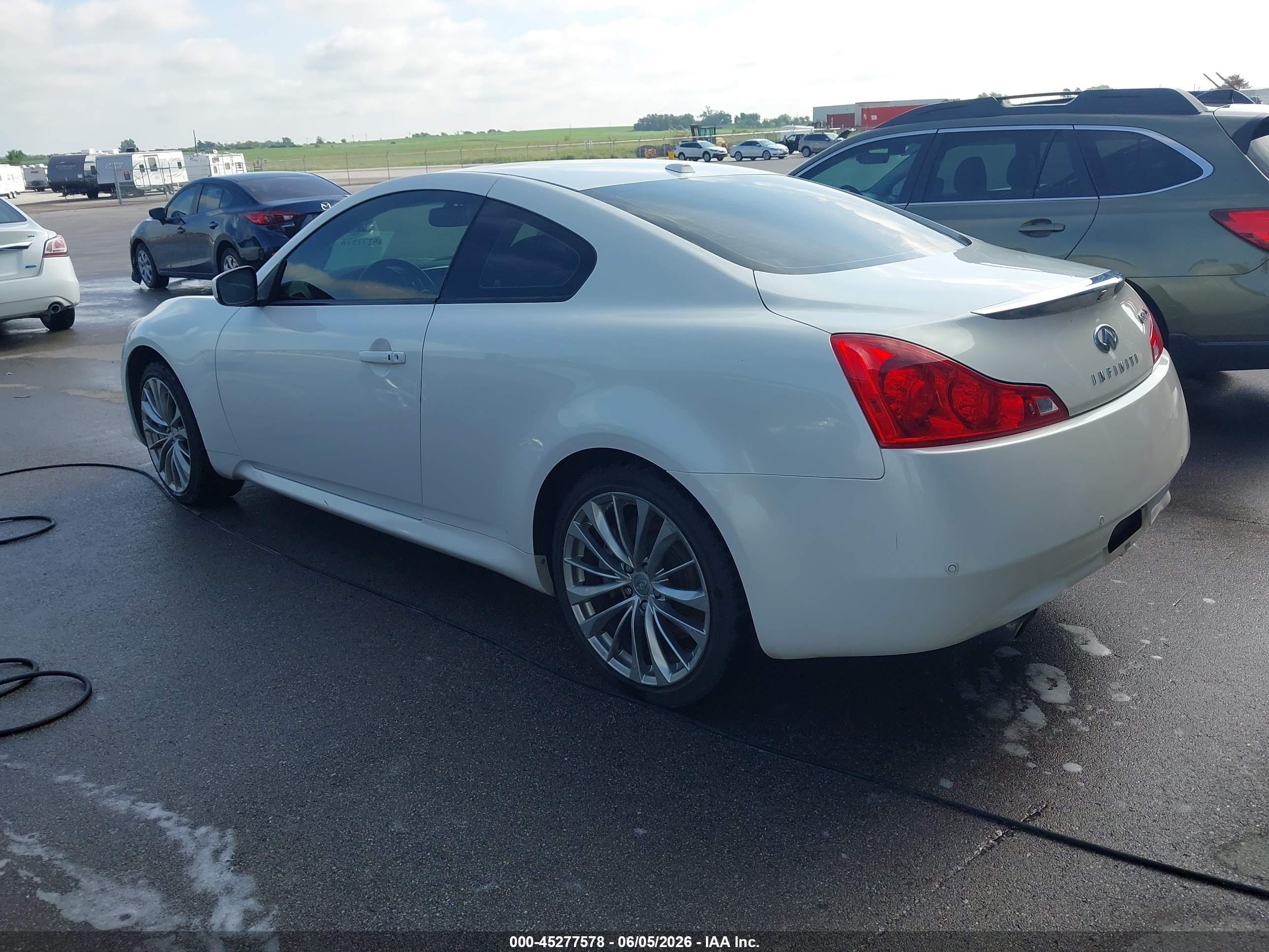2012 Infiniti G37x   White vin: JN1CV6EL3CM472603