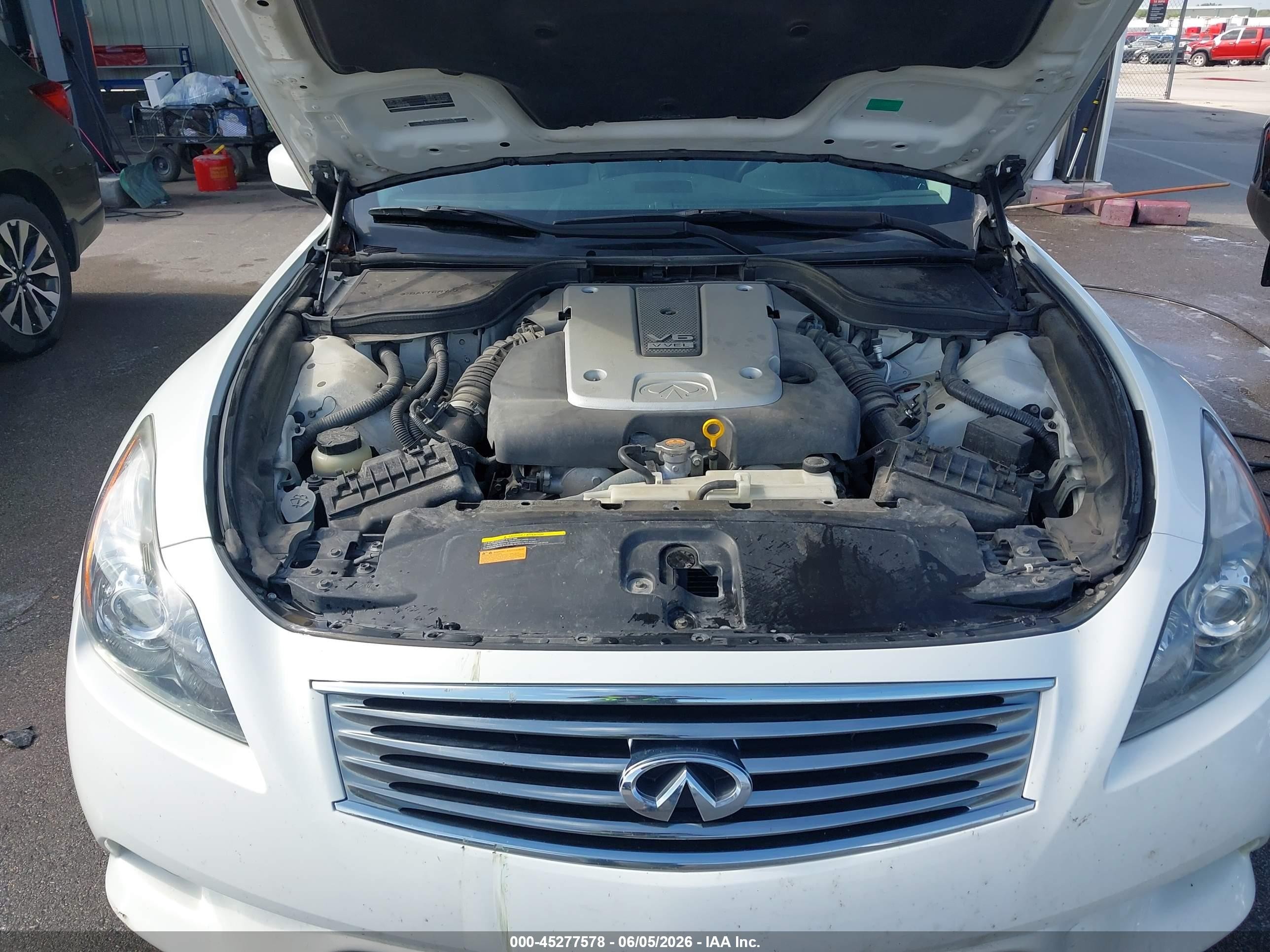 2012 Infiniti G37x   White vin: JN1CV6EL3CM472603