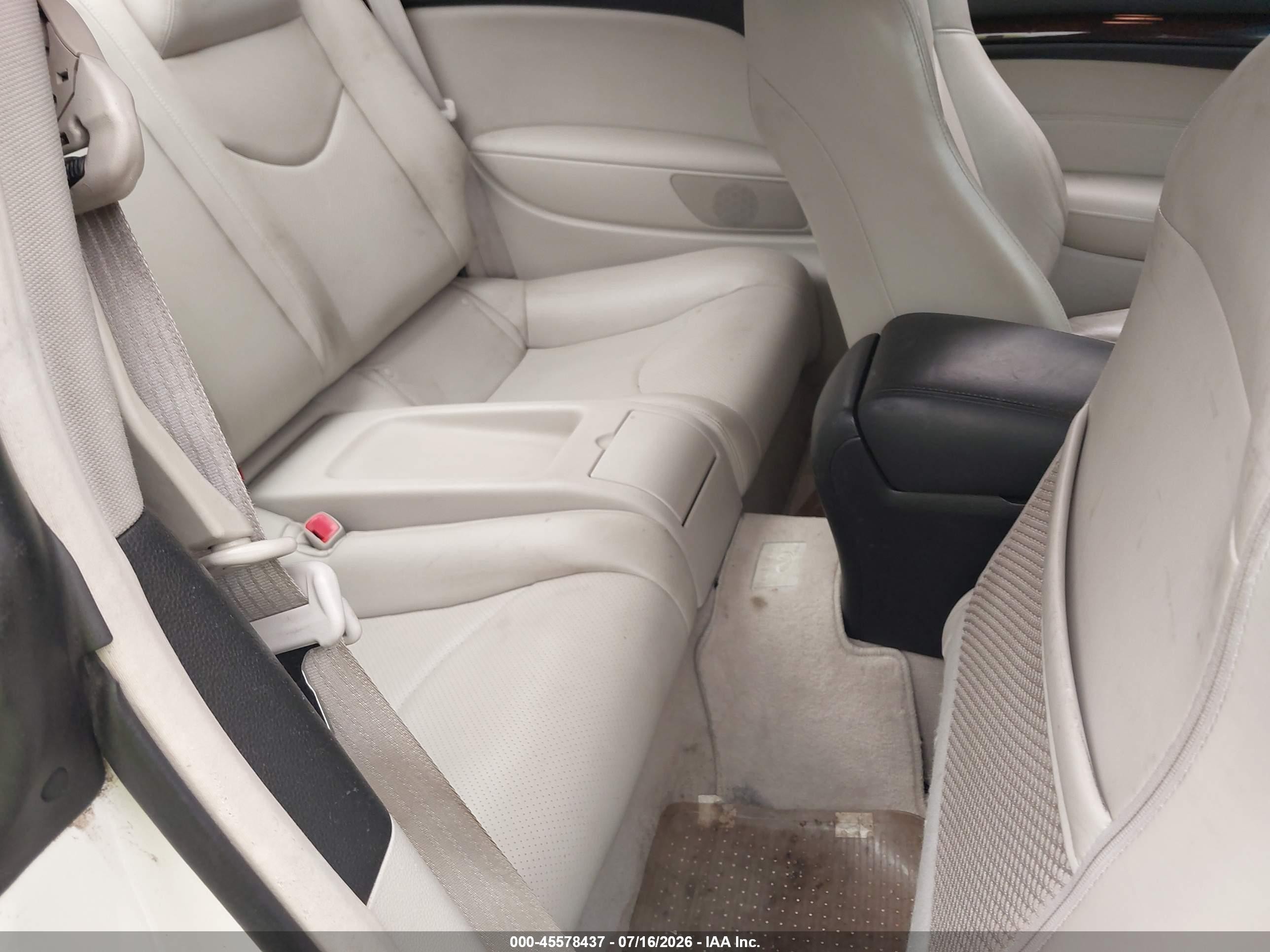 2013 Infiniti G37x White vin: JN1CV6EL3DM981429