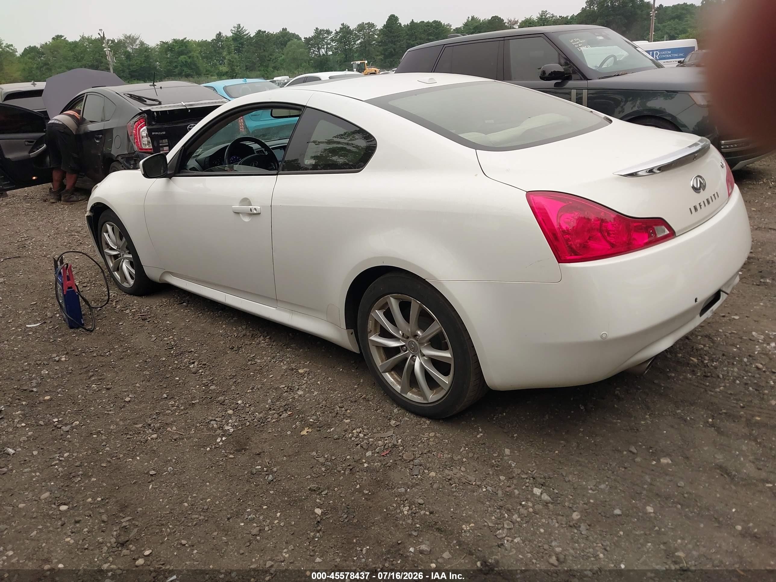 2013 Infiniti G37x White vin: JN1CV6EL3DM981429