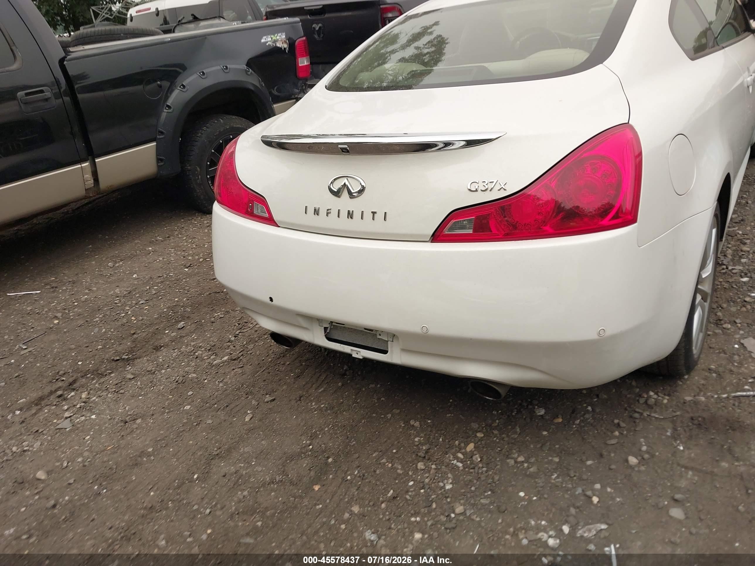 2013 Infiniti G37x White vin: JN1CV6EL3DM981429