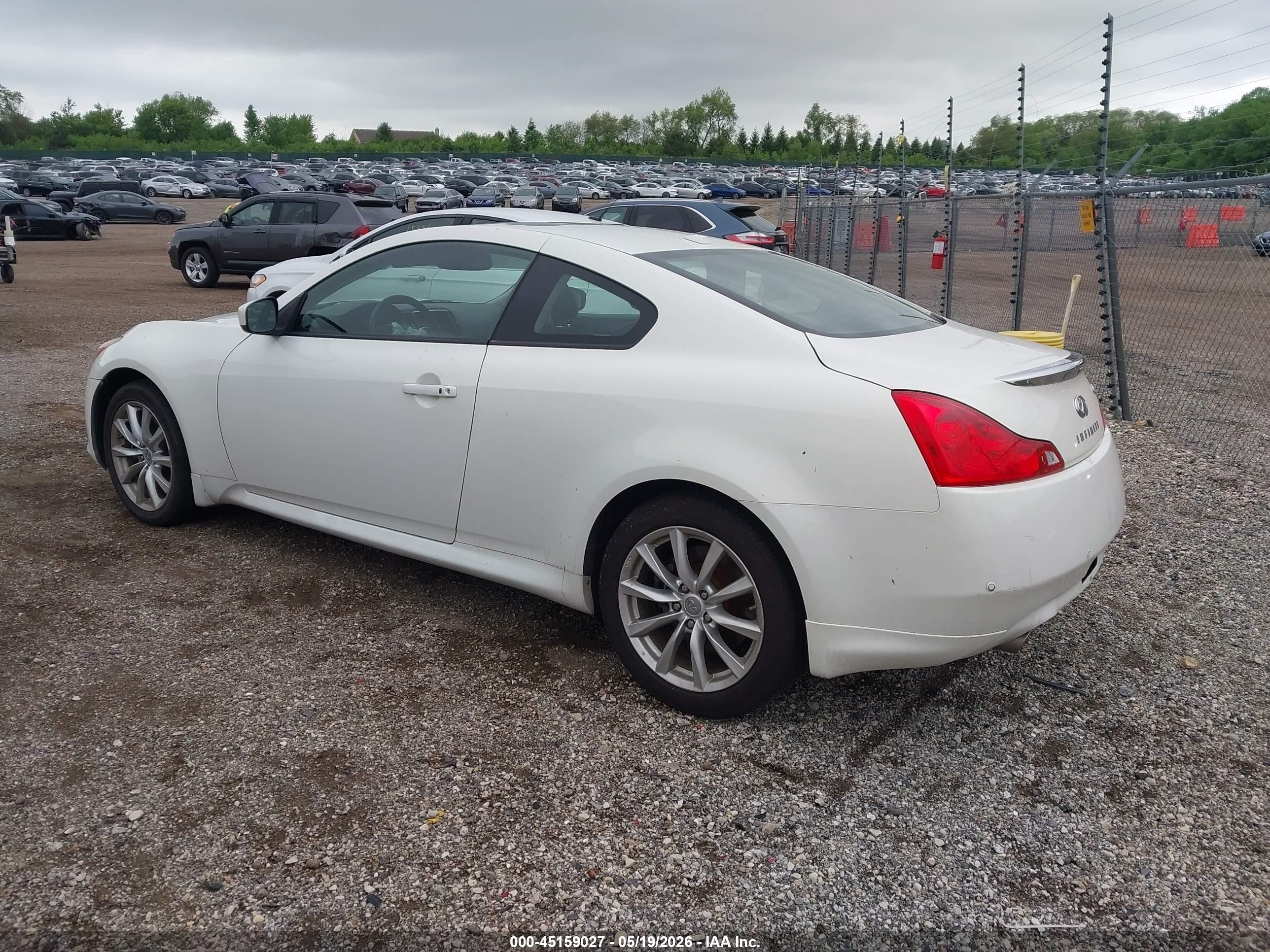2012 Infiniti G37x   White vin: JN1CV6EL4CM471542
