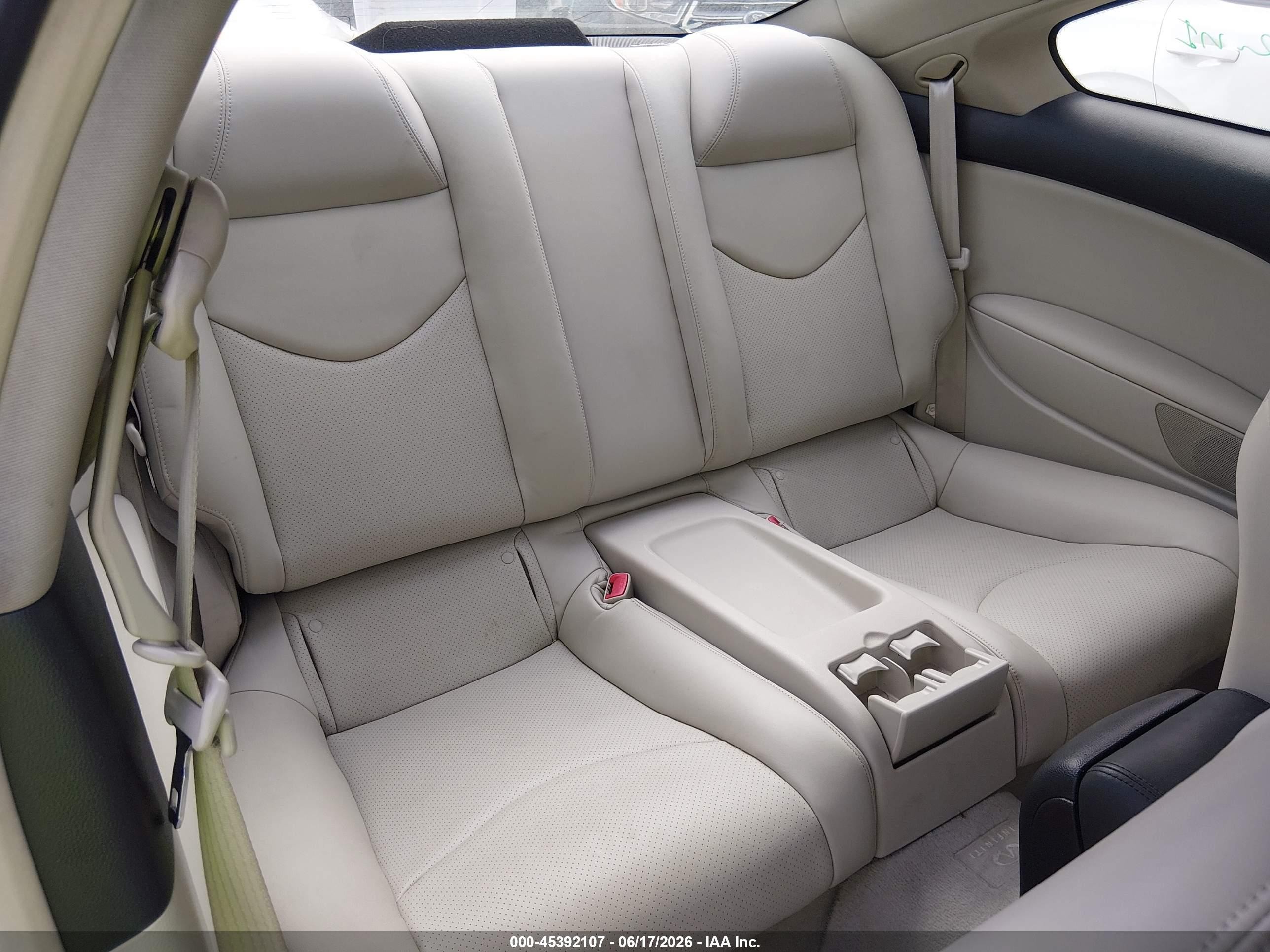 2013 Infiniti G37x   White vin: JN1CV6EL5DM981867
