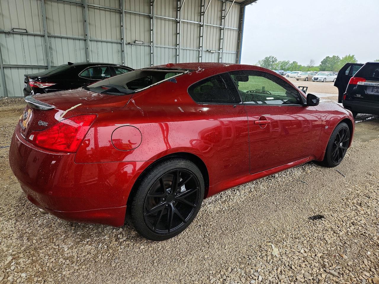 2015 Infiniti Q60 Burgundy vin: JN1CV6EL5FM891105