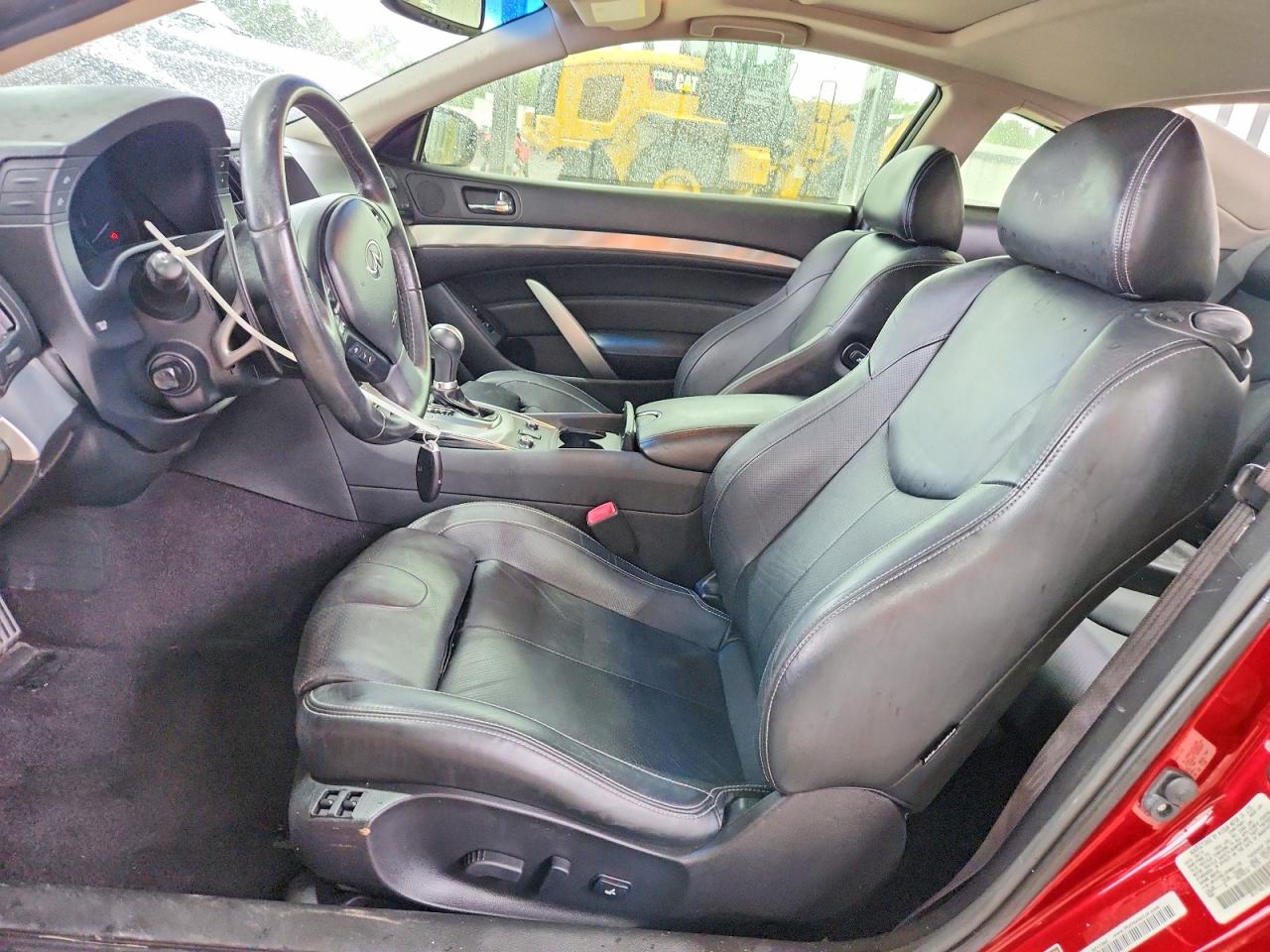 2015 Infiniti Q60 Burgundy vin: JN1CV6EL5FM891105
