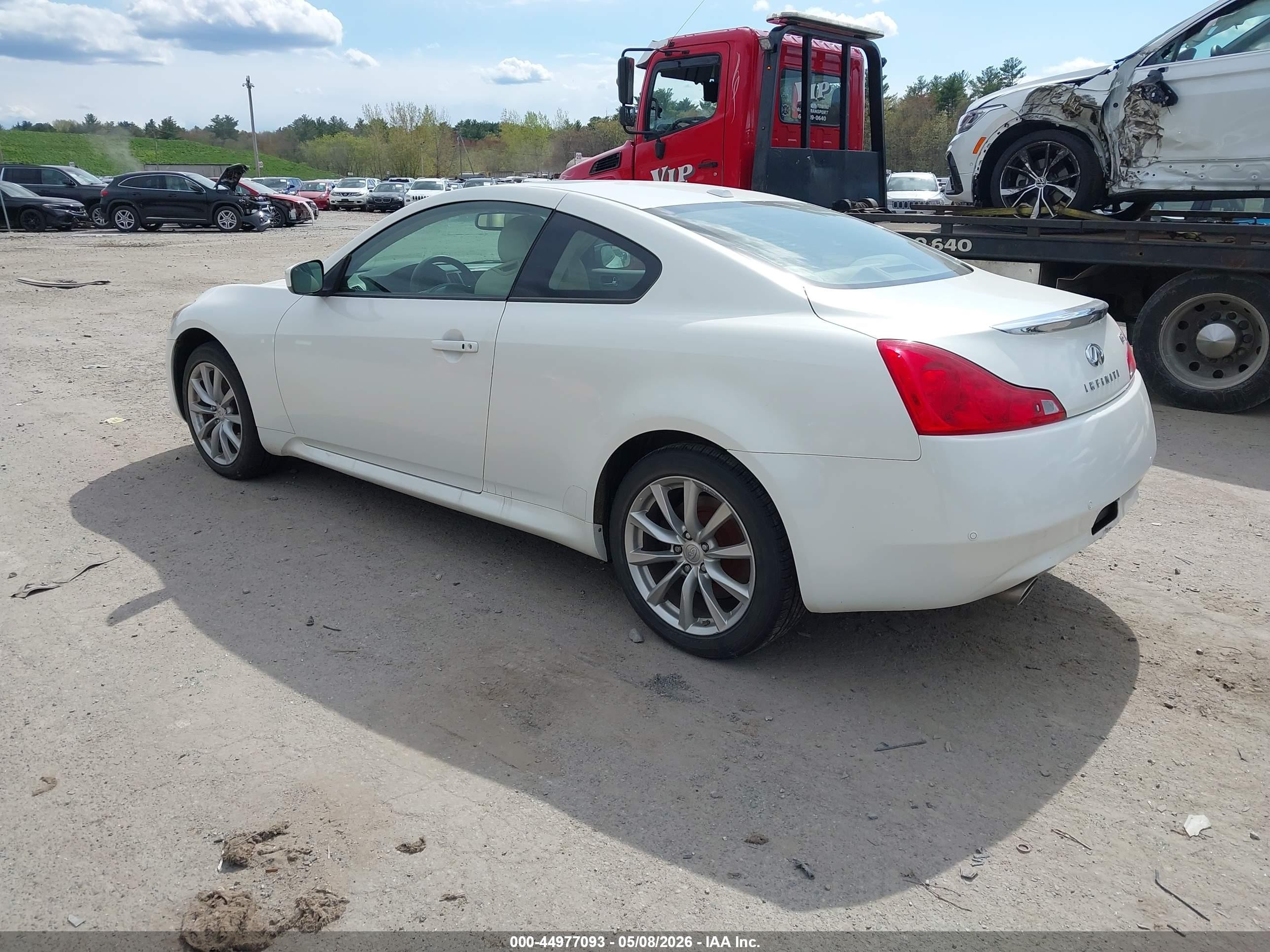 2012 Infiniti G37x   White vin: JN1CV6EL6CM472286