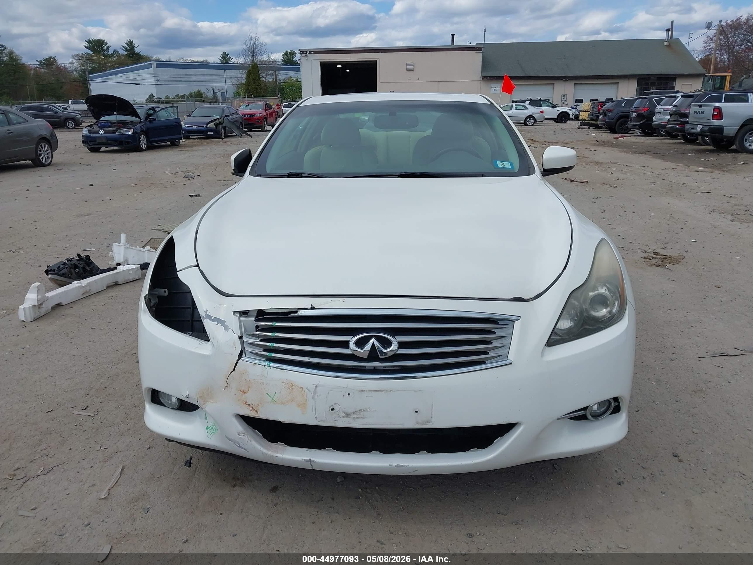 2012 Infiniti G37x   White vin: JN1CV6EL6CM472286
