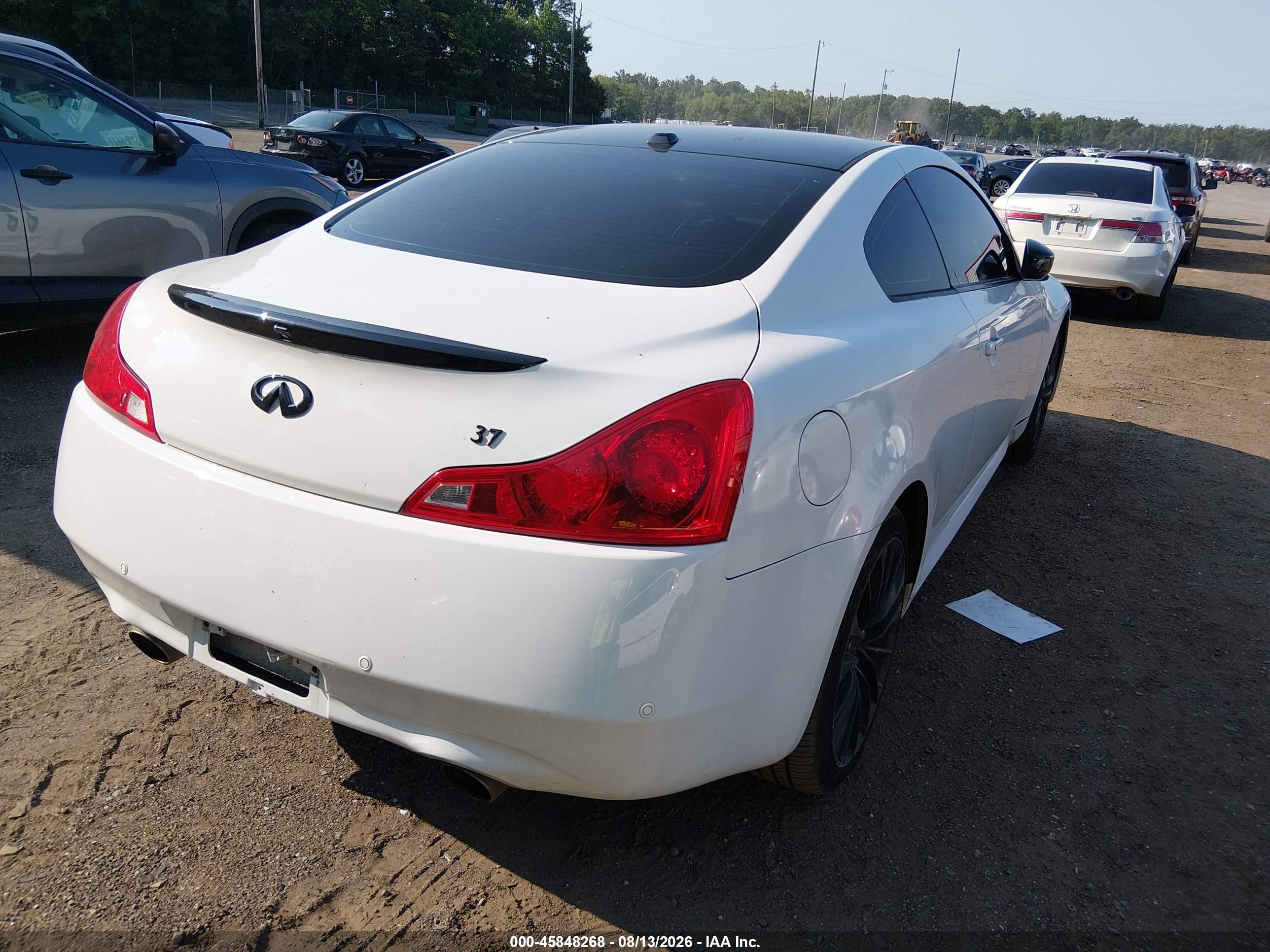 2012 Infiniti G37x   White vin: JN1CV6EL7CM471972
