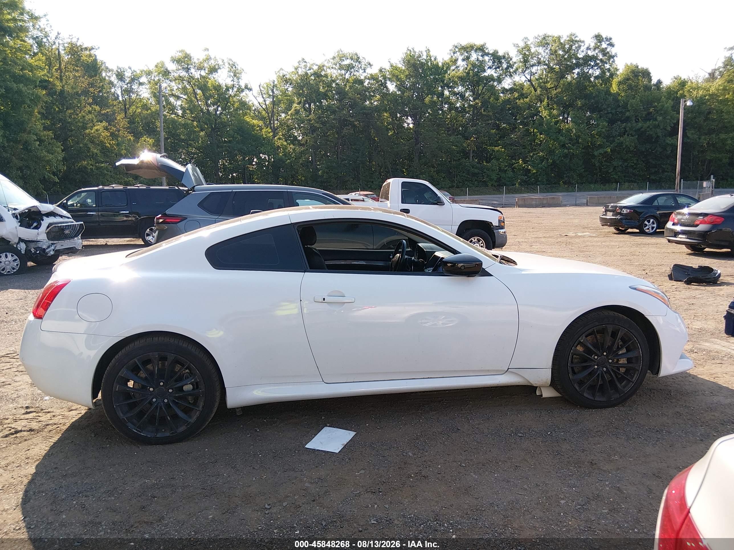 2012 Infiniti G37x   White vin: JN1CV6EL7CM471972