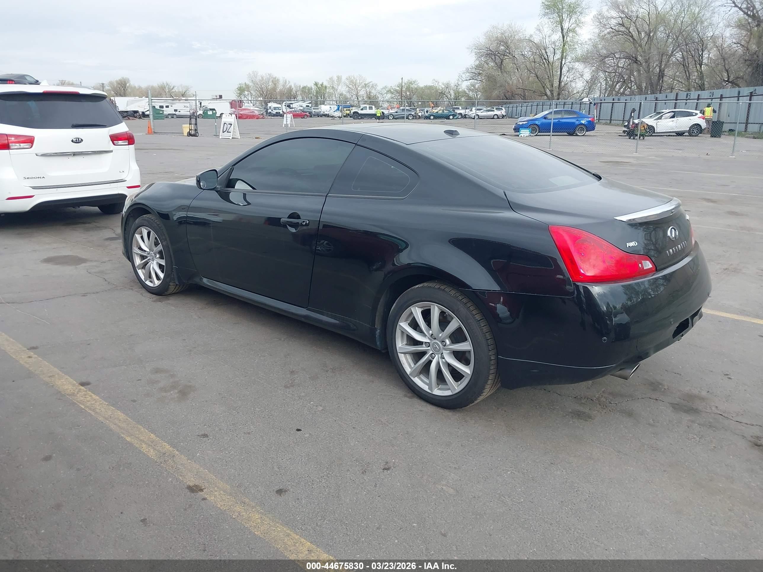 2014 Infiniti Q60   Черный vin: JN1CV6EL7EM132079