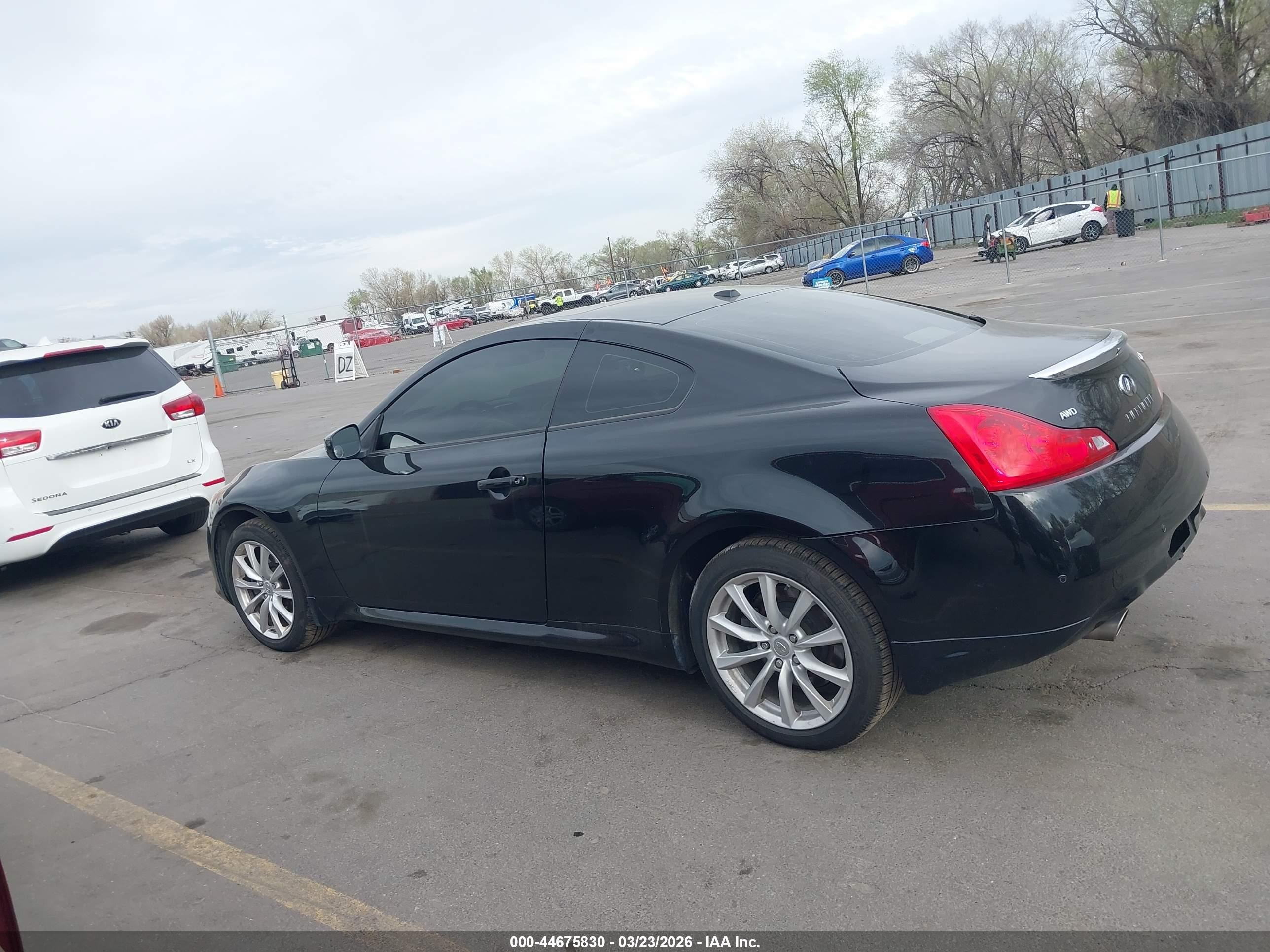 2014 Infiniti Q60   Черный vin: JN1CV6EL7EM132079