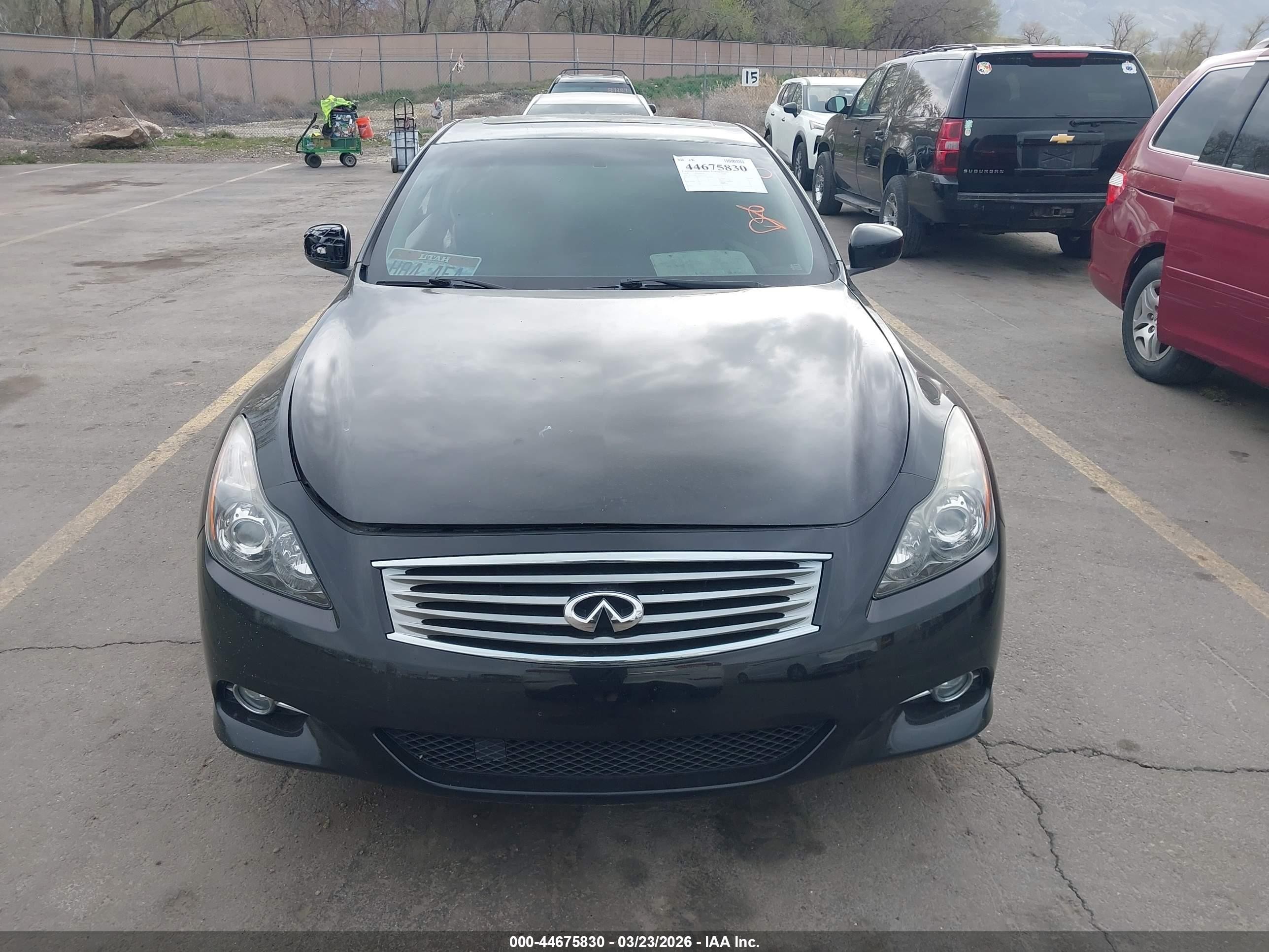 2014 Infiniti Q60   Черный vin: JN1CV6EL7EM132079