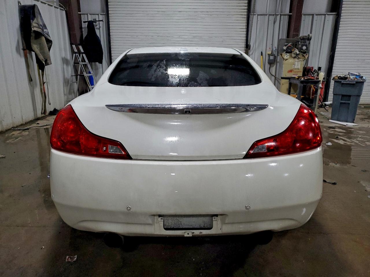 2015 Infiniti Q60 Journey White vin: JN1CV6EL7FM890375