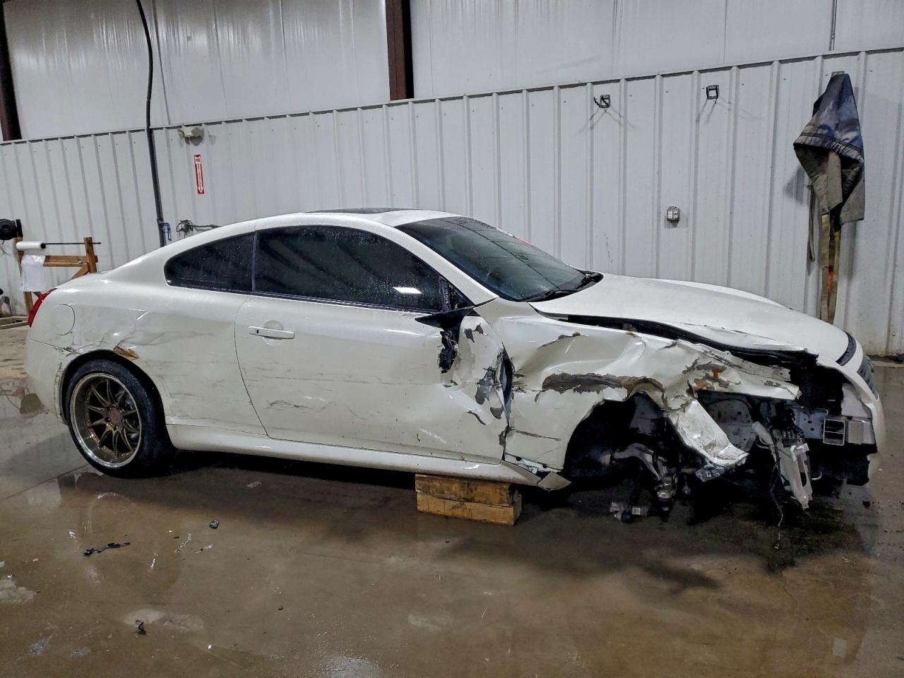 2015 Infiniti Q60 Journey White vin: JN1CV6EL7FM890375