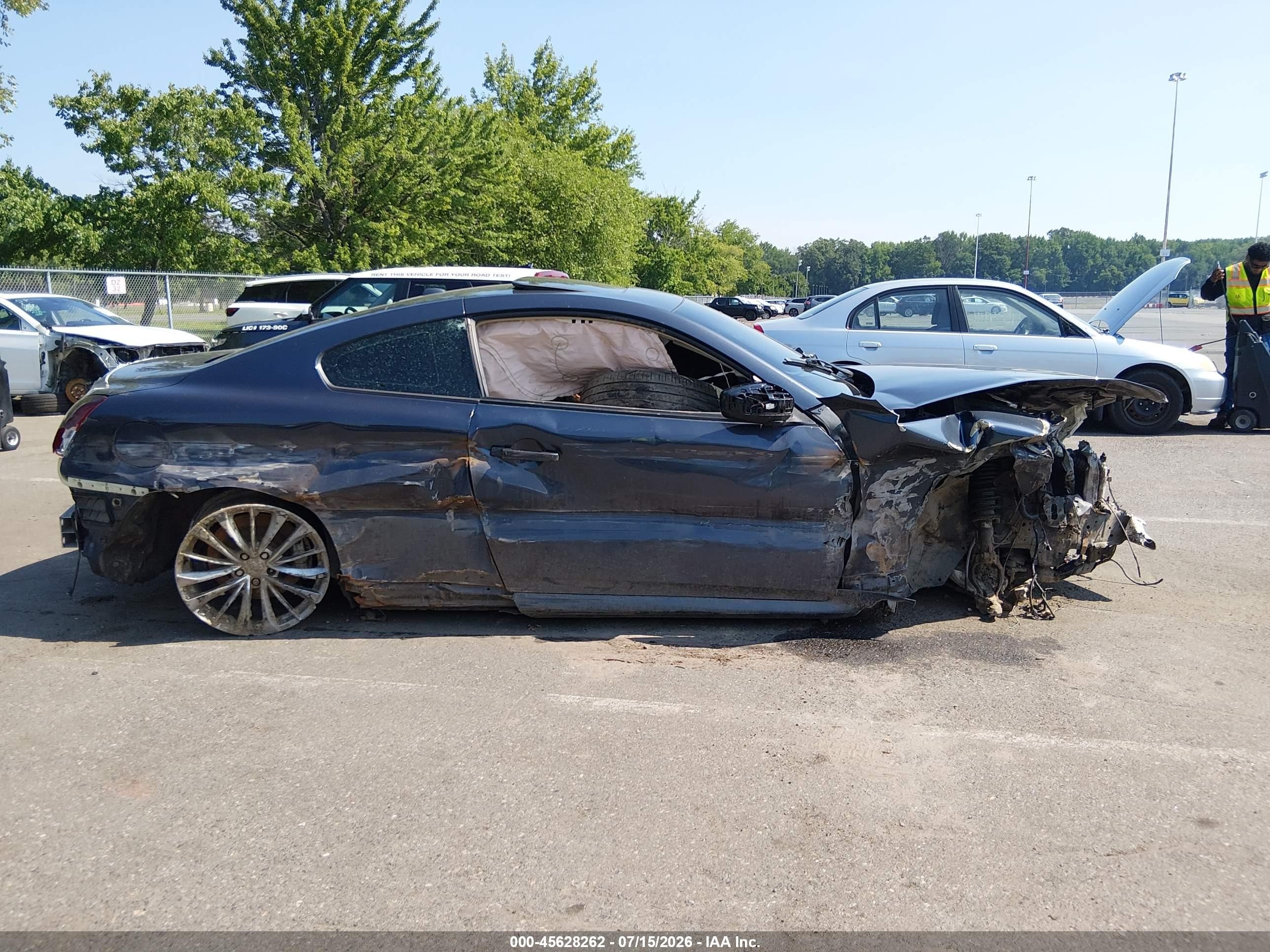 2012 Infiniti G37x   Blue vin: JN1CV6EL8CM473455