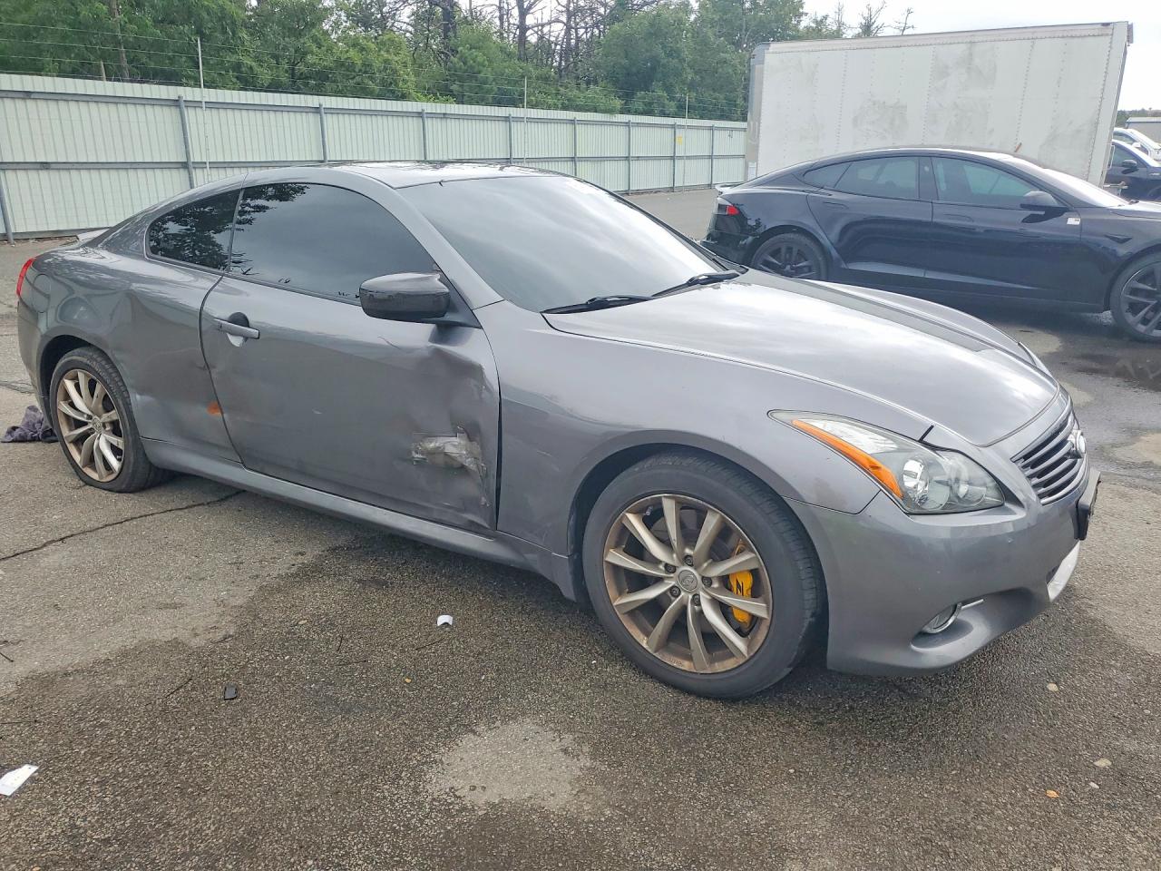 2014 Infiniti Q60 Coupe Base Blue vin: JN1CV6EL8EM131815