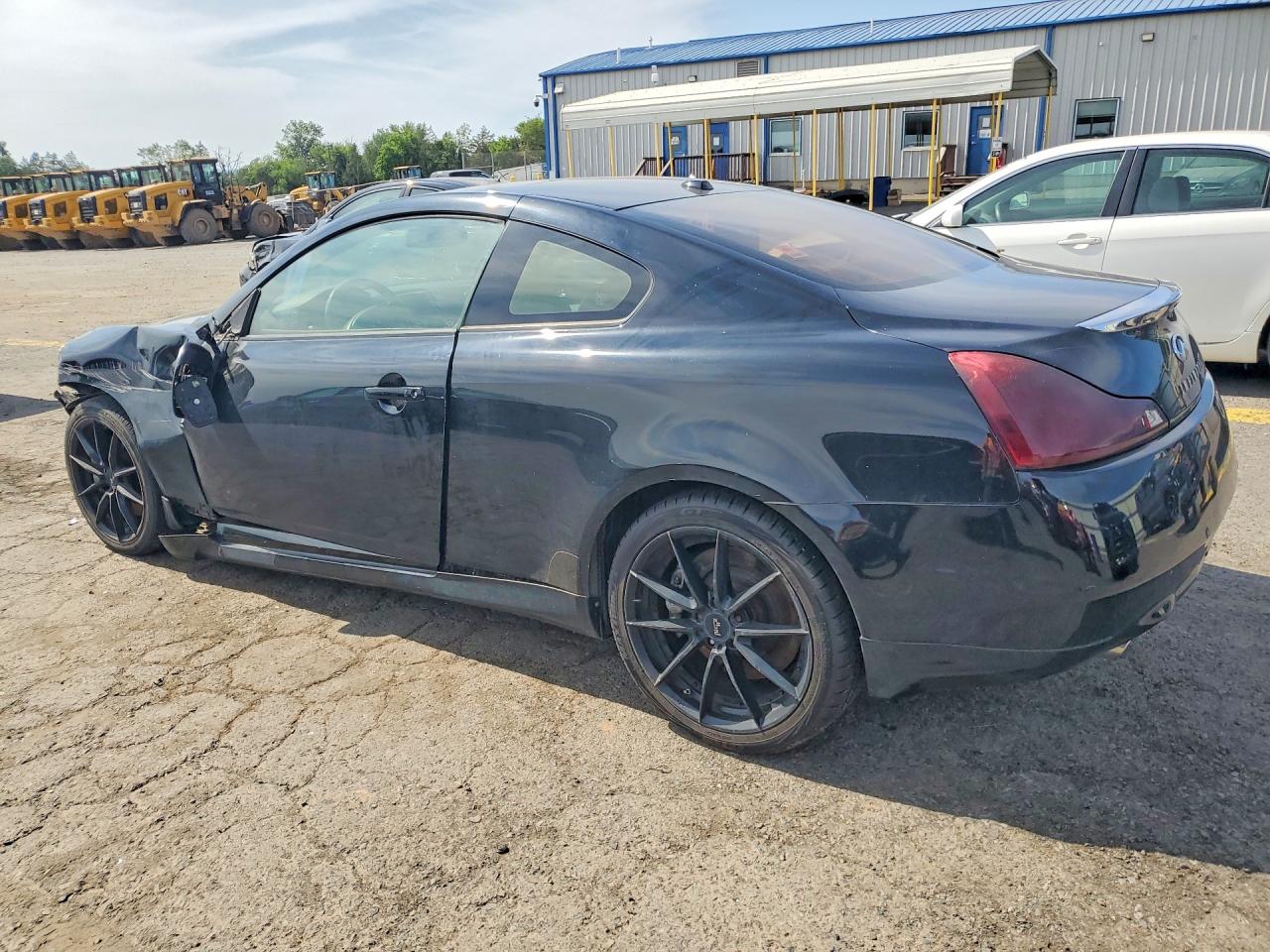 2014 Infiniti Q60 Coupe Base Черный vin: JN1CV6EL8EM132298
