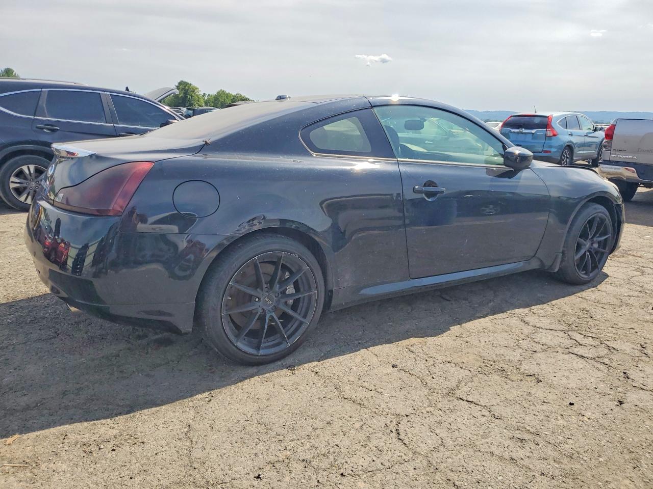 2014 Infiniti Q60 Coupe Base Черный vin: JN1CV6EL8EM132298