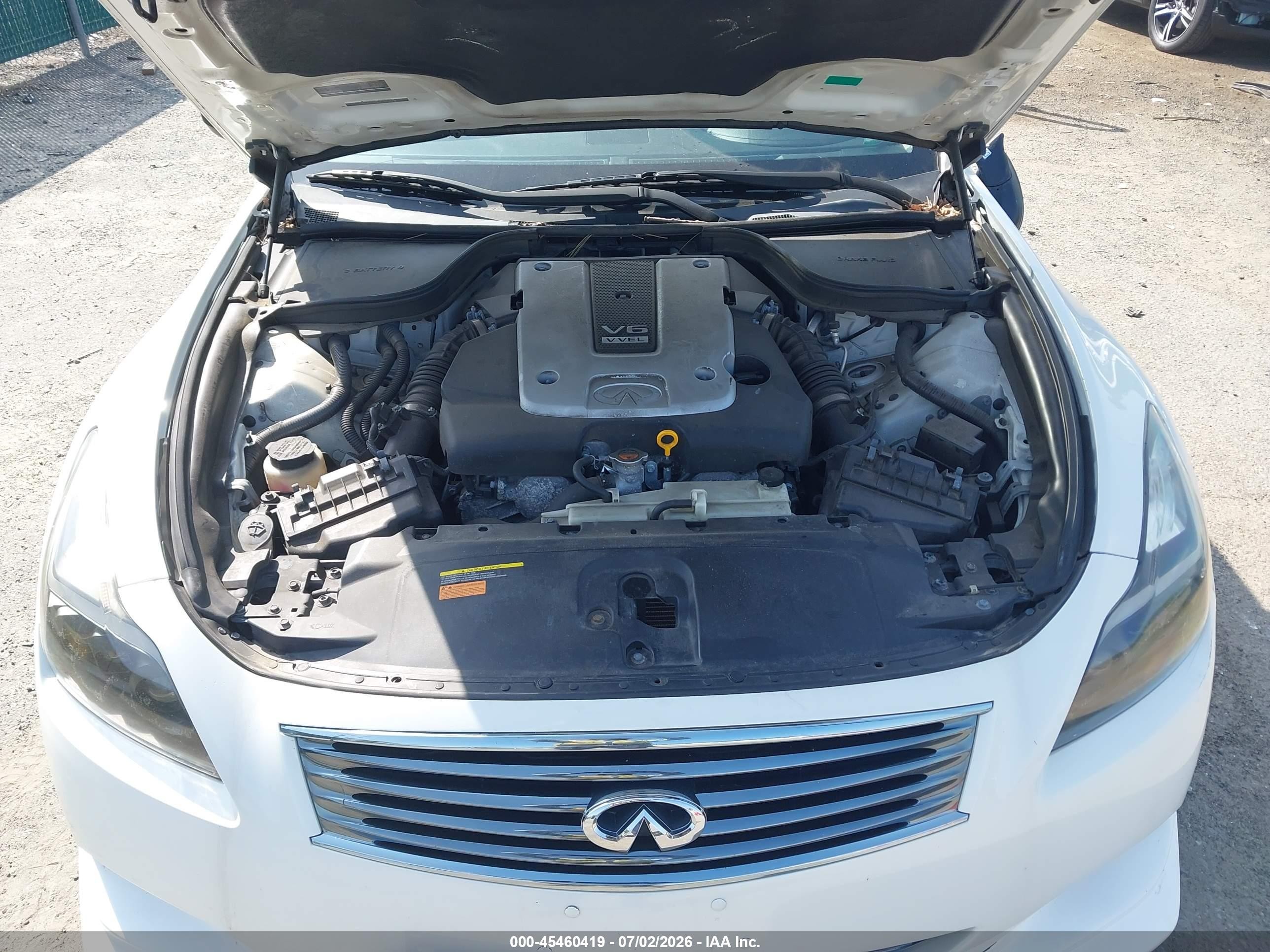 2013 Infiniti G37x   White vin: JN1CV6ELXDM981301