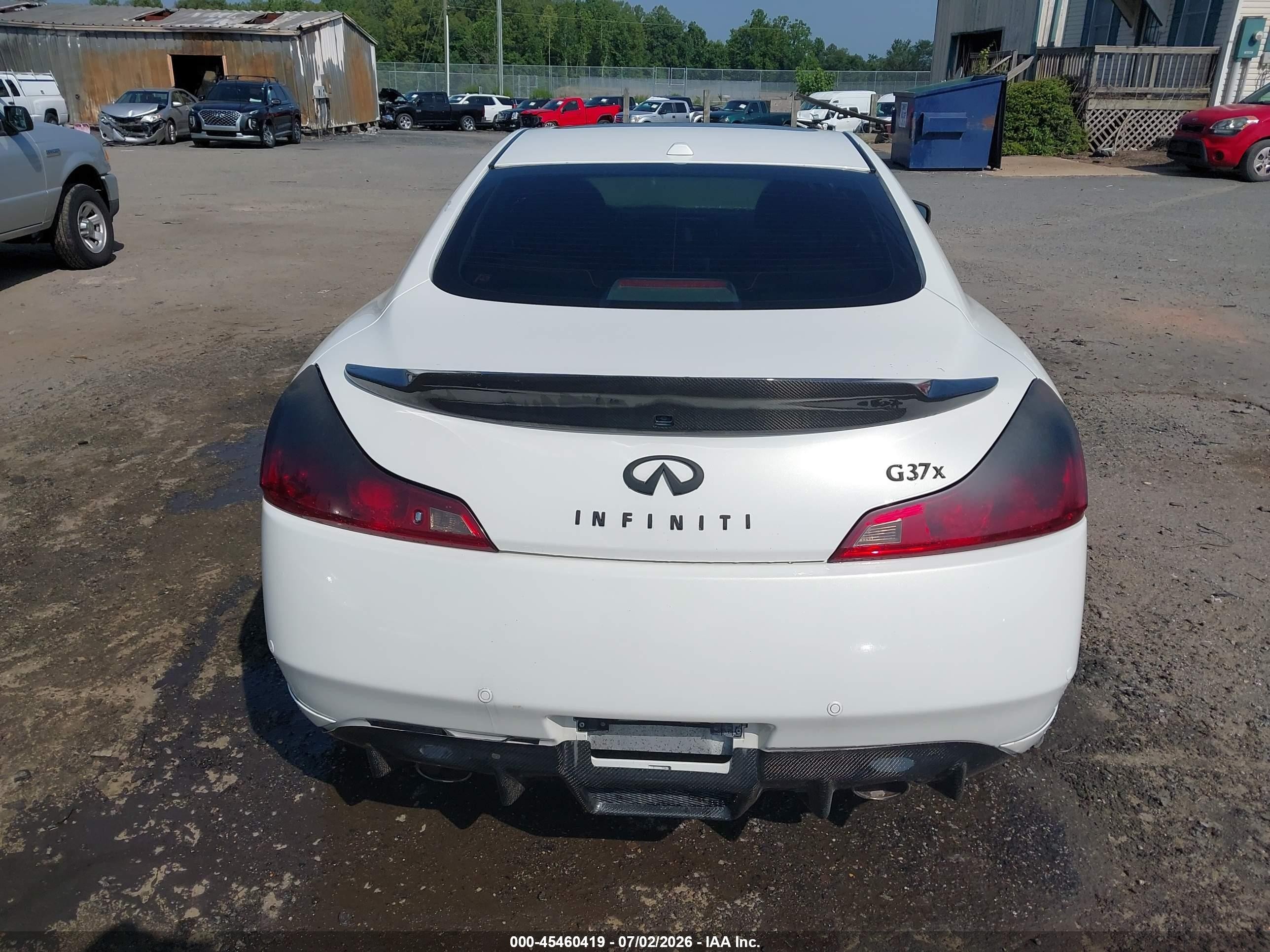 2013 Infiniti G37x   White vin: JN1CV6ELXDM981301