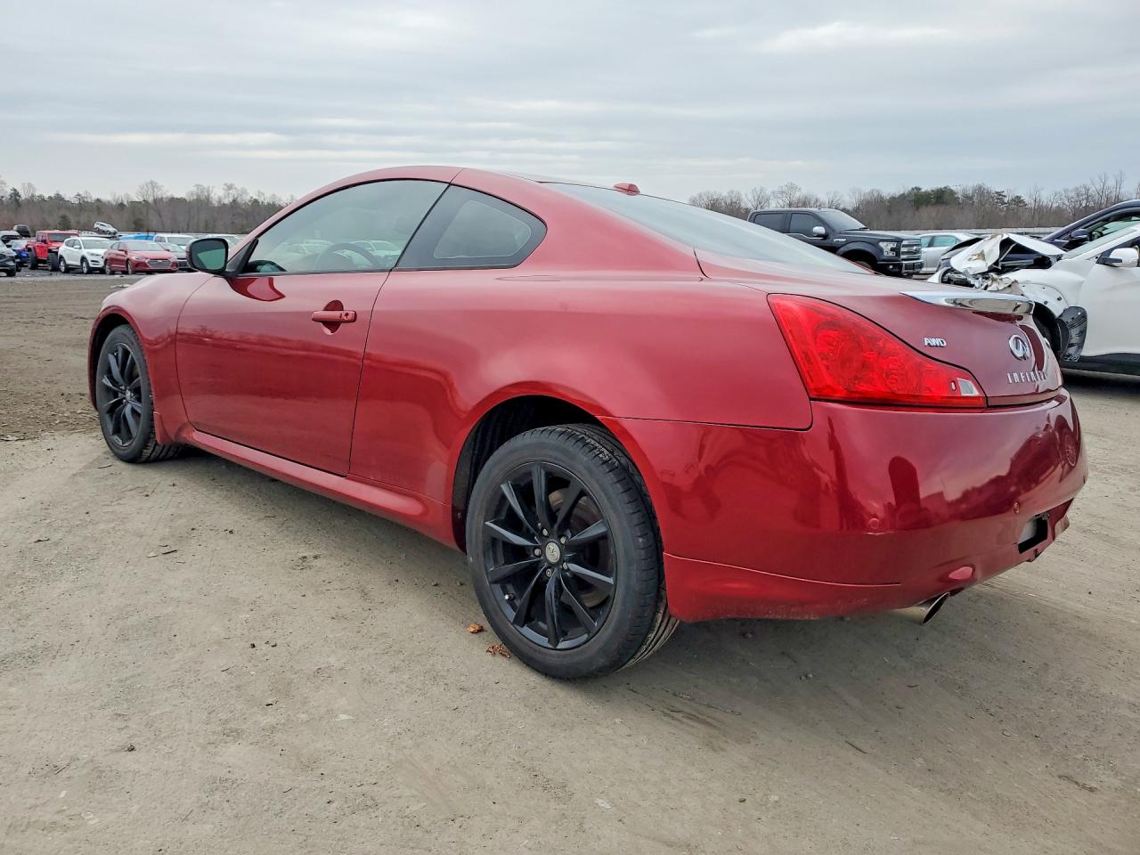 2014 Infiniti Q60 Coupe Base Красный vin: JN1CV6ELXEM131640