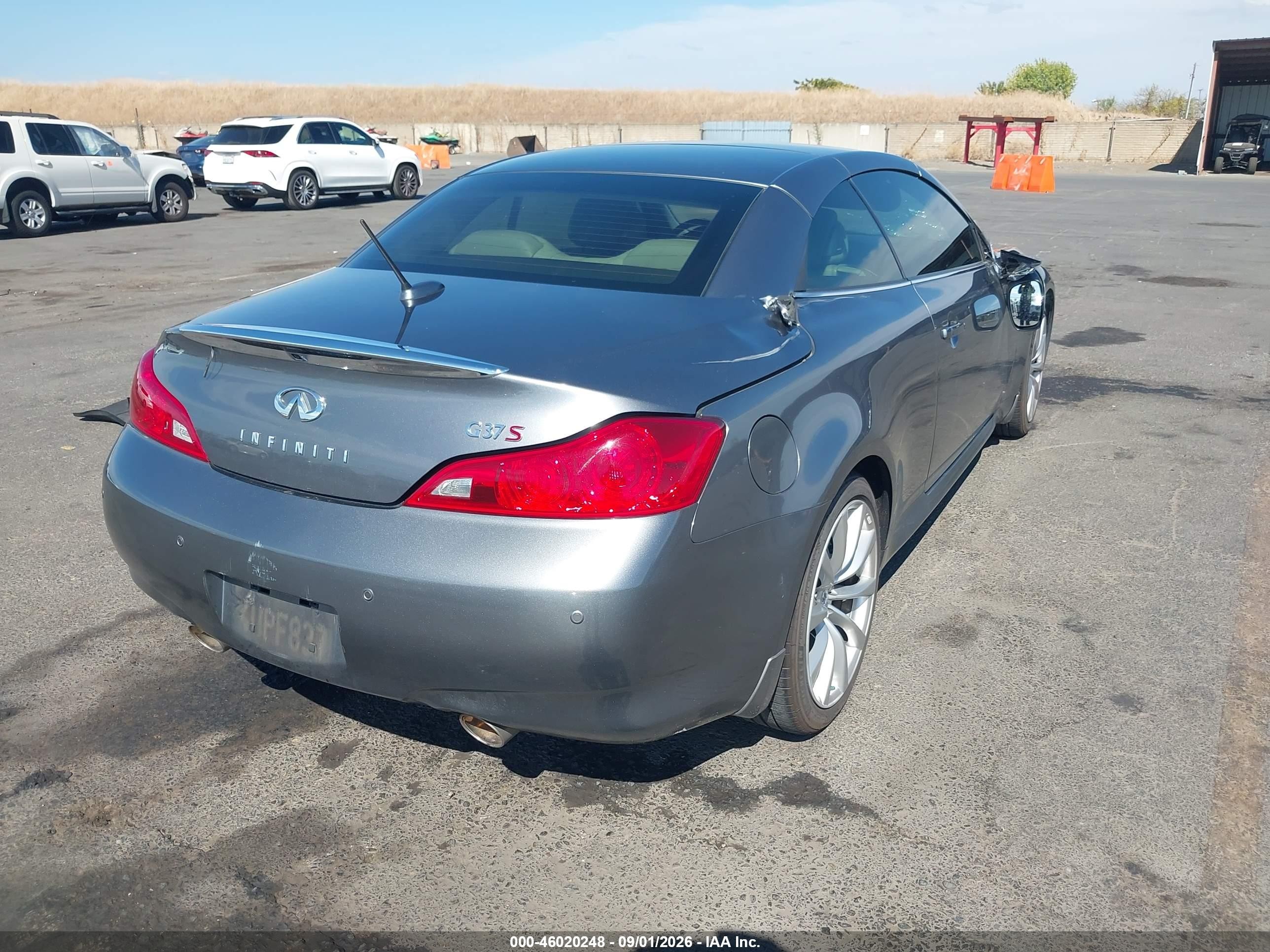 2010 Infiniti G37   Серый vin: JN1CV6FE0AM350648