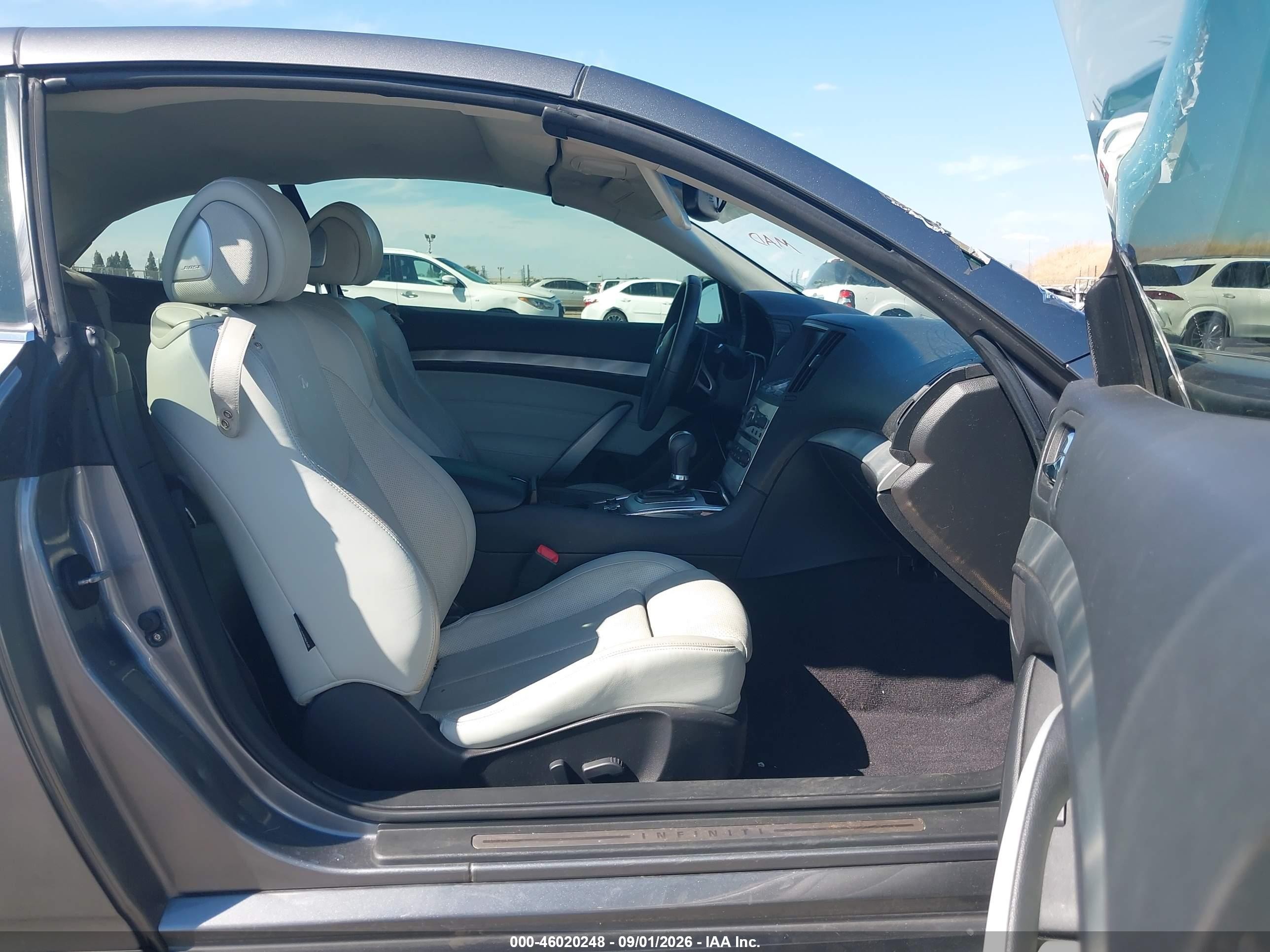 2010 Infiniti G37   Серый vin: JN1CV6FE0AM350648