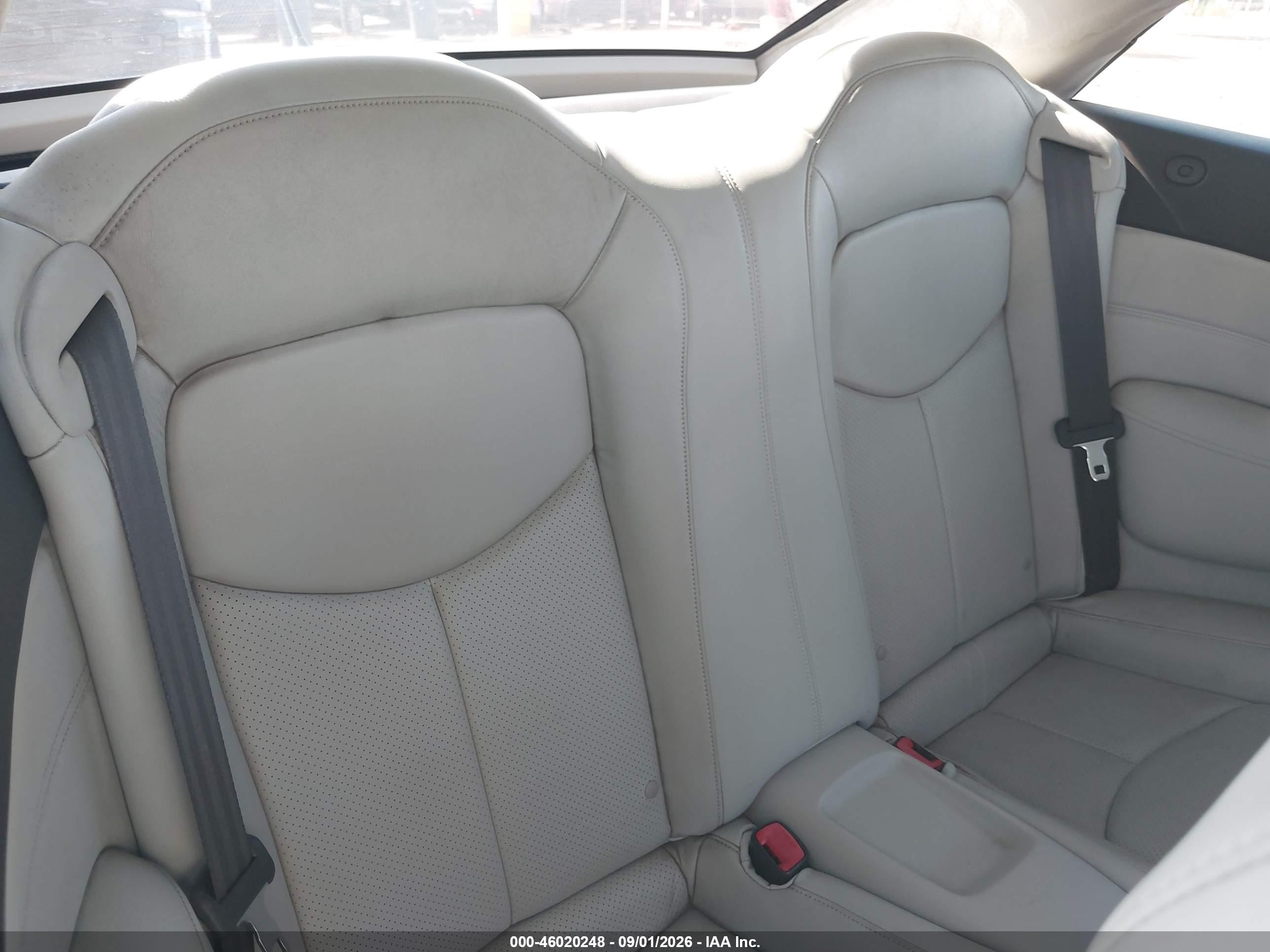 2010 Infiniti G37   Серый vin: JN1CV6FE0AM350648