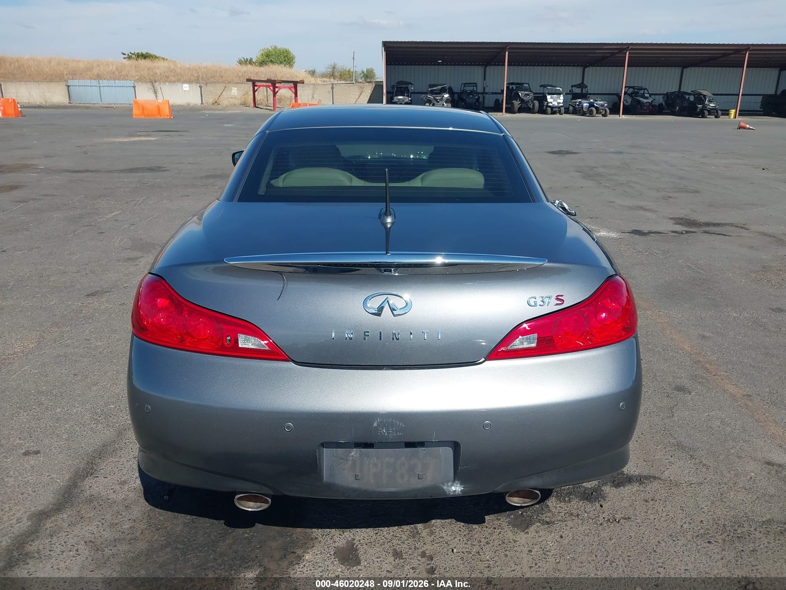 2010 Infiniti G37   Серый vin: JN1CV6FE0AM350648