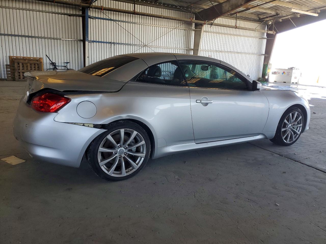 2010 Infiniti G37 Convertible Base Silver vin: JN1CV6FE1AM350898