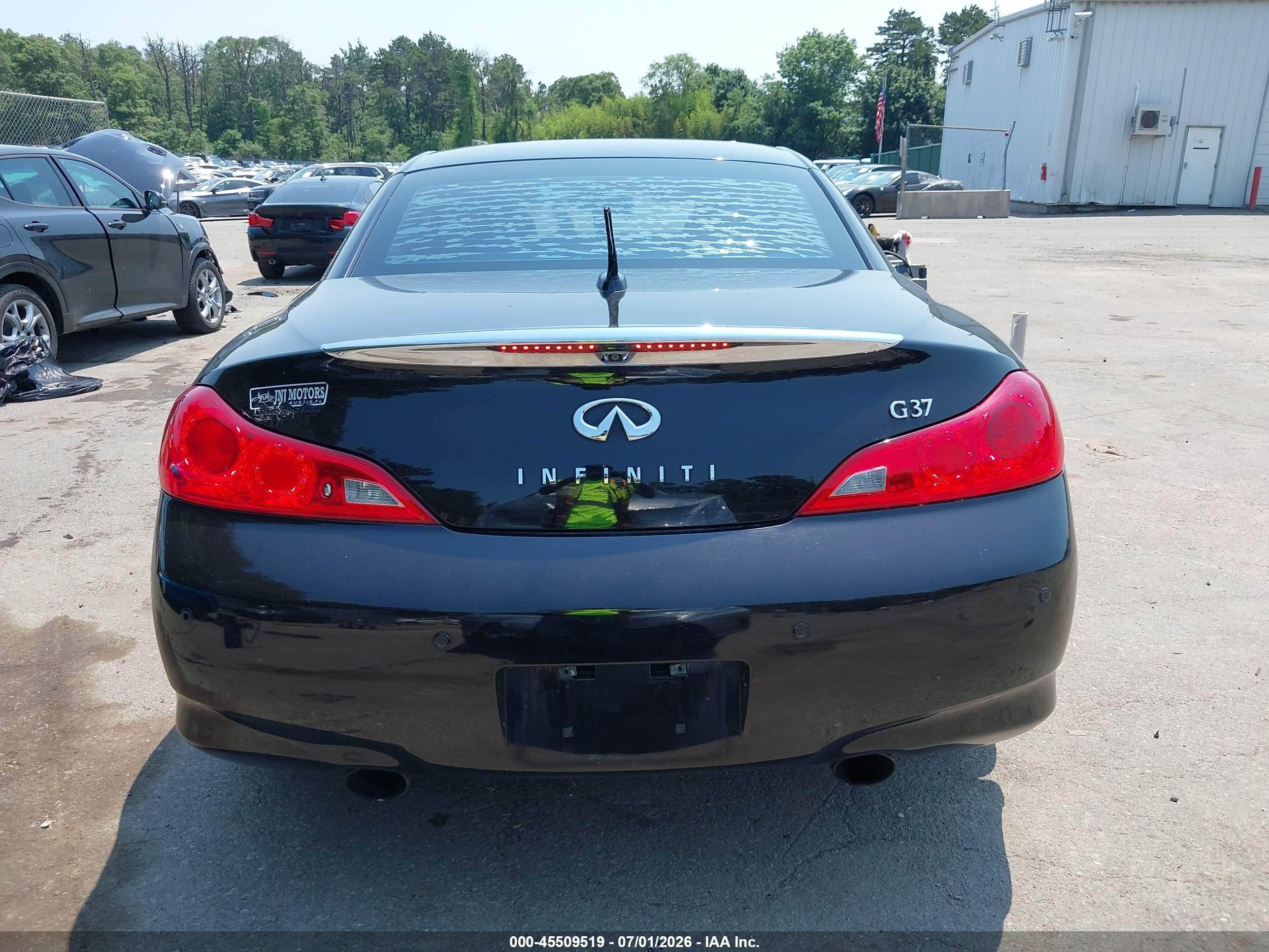 2013 Infiniti G37   Purple vin: JN1CV6FE1DM771797